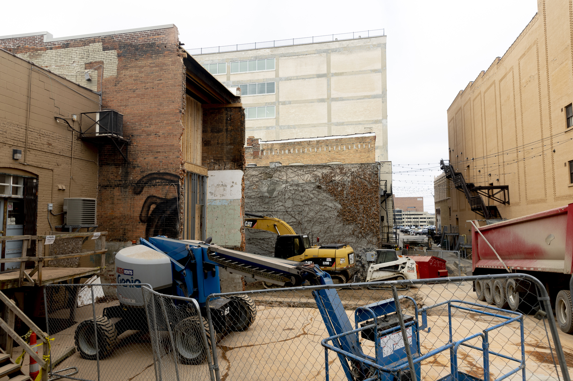 Downtown Flint building partially demolished in Brush Alley