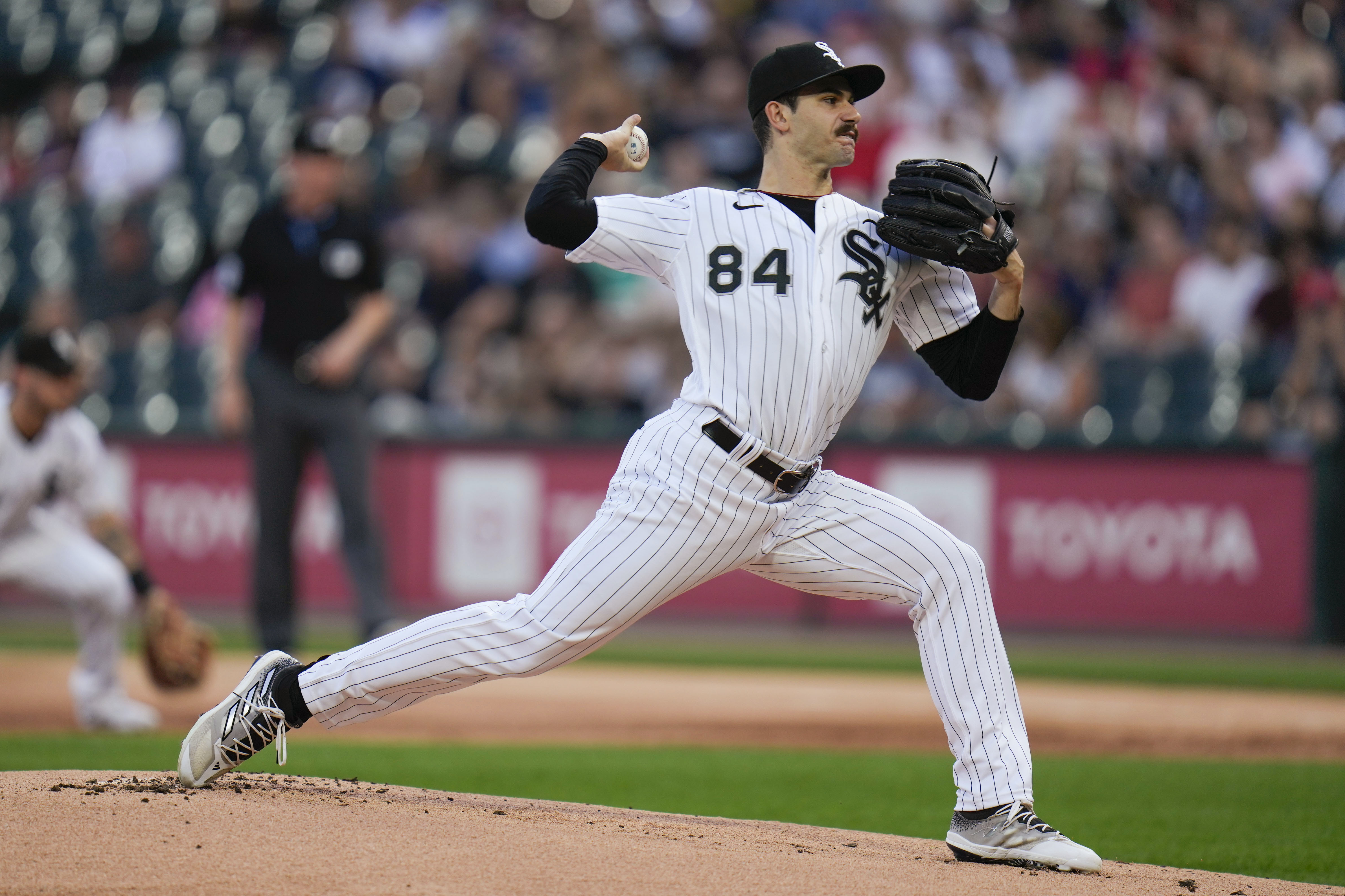 Diamondbacks claim Seby Zavala off waivers from White Sox, per report - On  Tap Sports Net