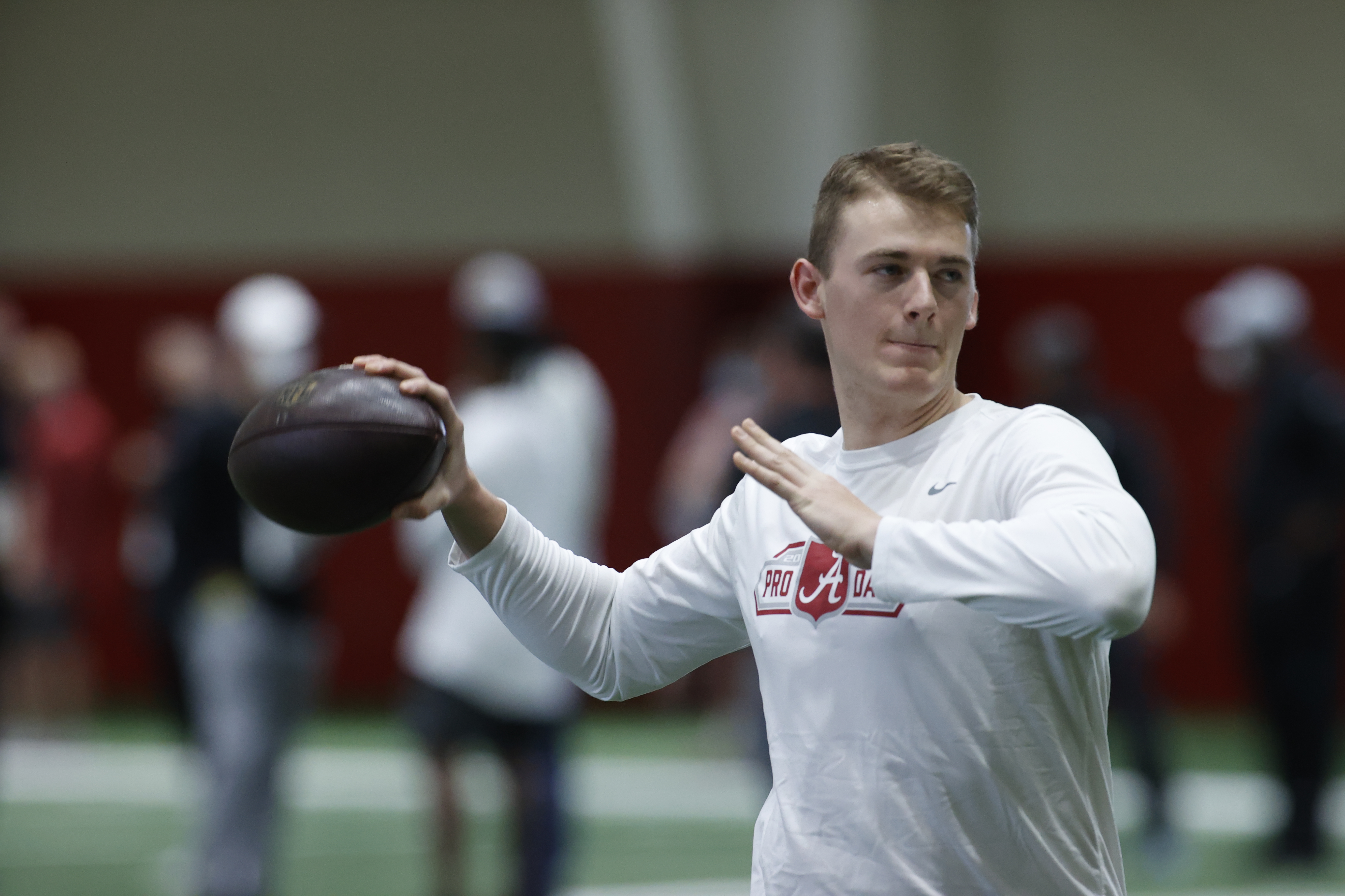 Mac Jones: Patriots select Alabama QB with No. 15 pick in NFL draft