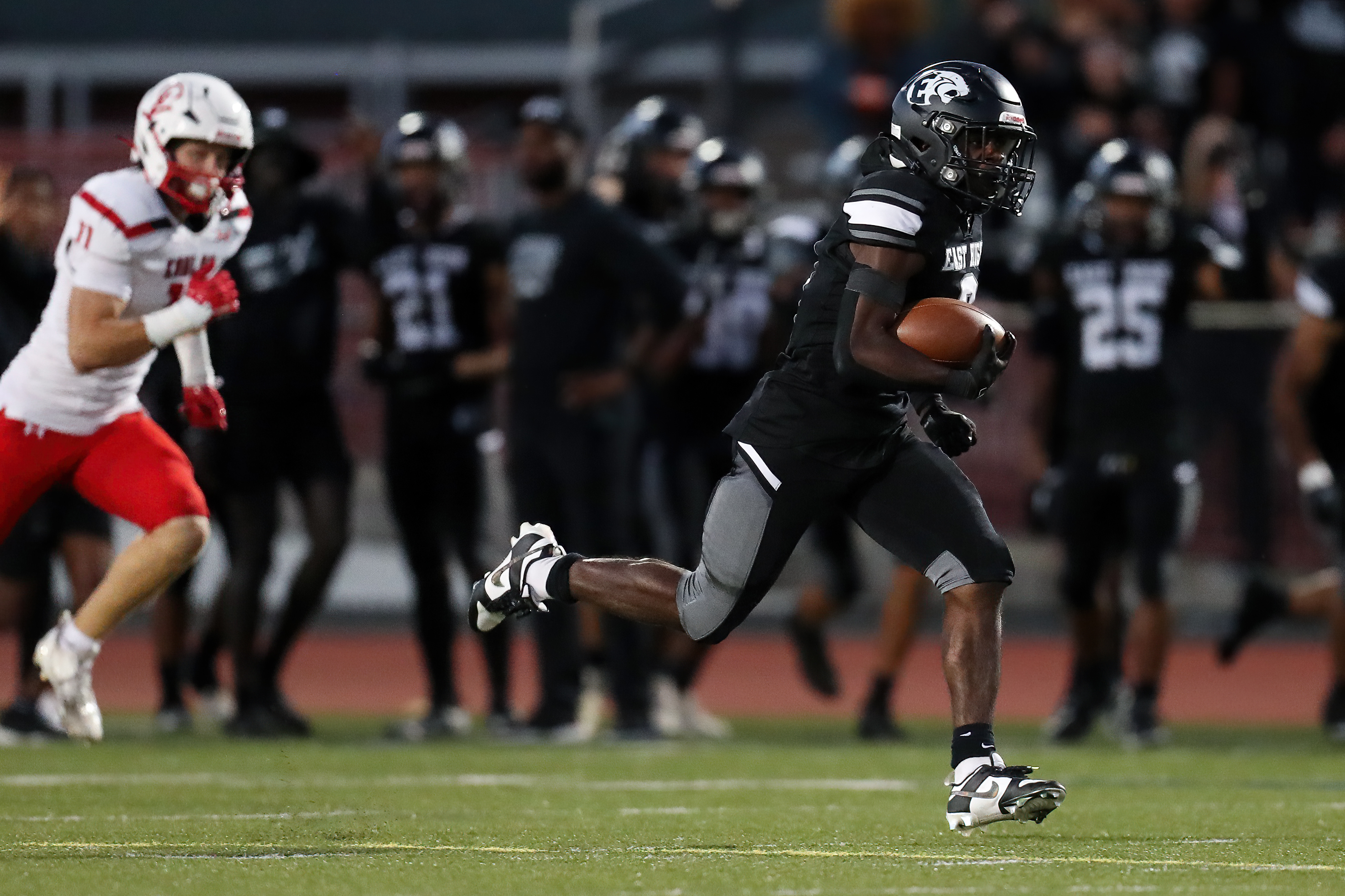 Cumberland Valley vs Central Dauphin East football - pennlive.com