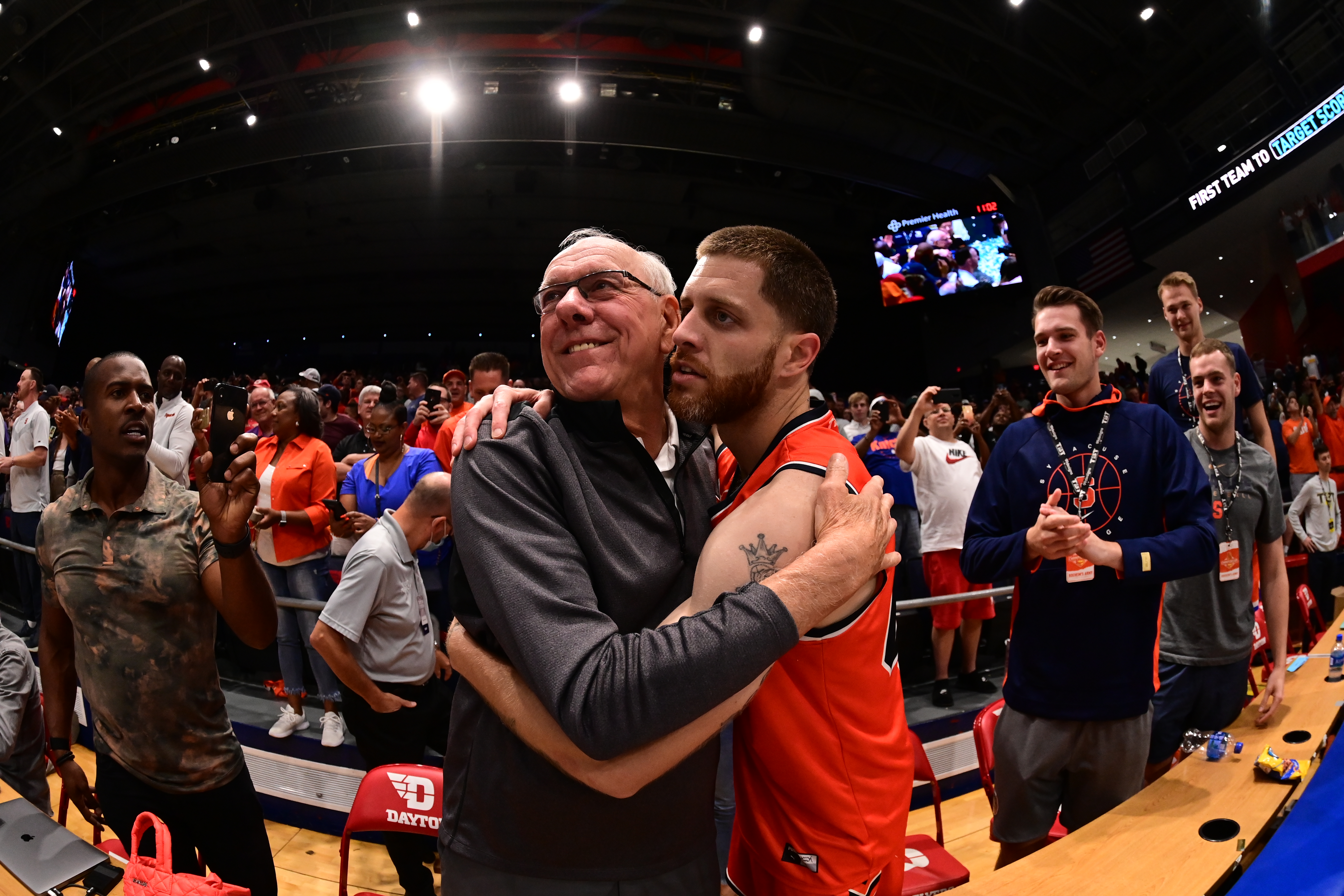 Eric Devendorf Goes Out In Style As 1 Million Winner With Boeheim S Army In Tbt Mlive Com