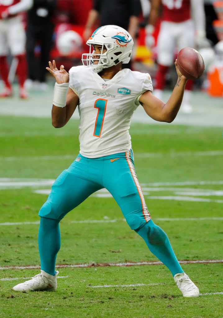 Dolphins QB Tua Tagovailoa finally makes NFL debut, his first game since  hip injury at Alabama