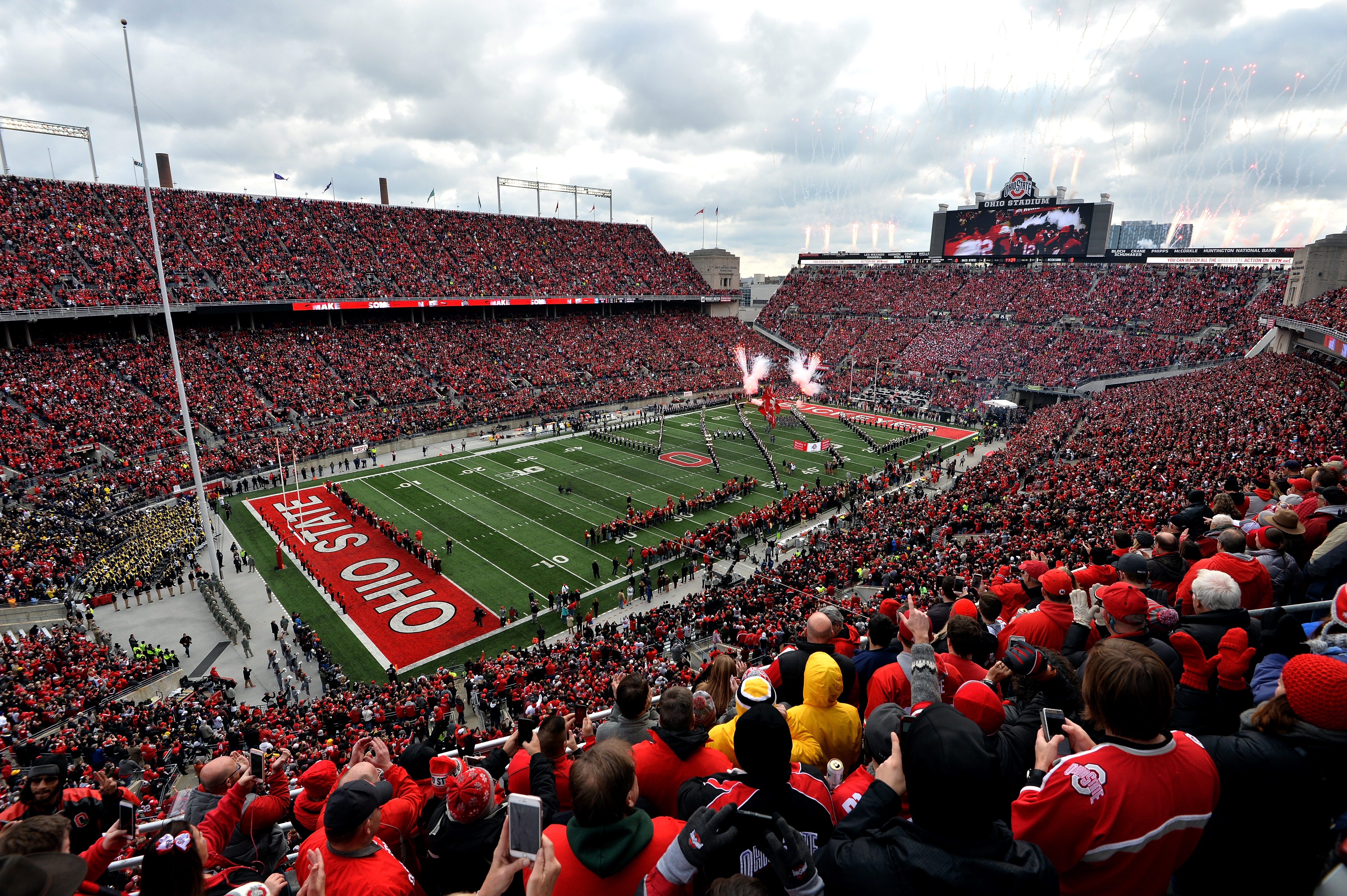 5 Reasons to Become a Browns Season Ticket Holder in 2016