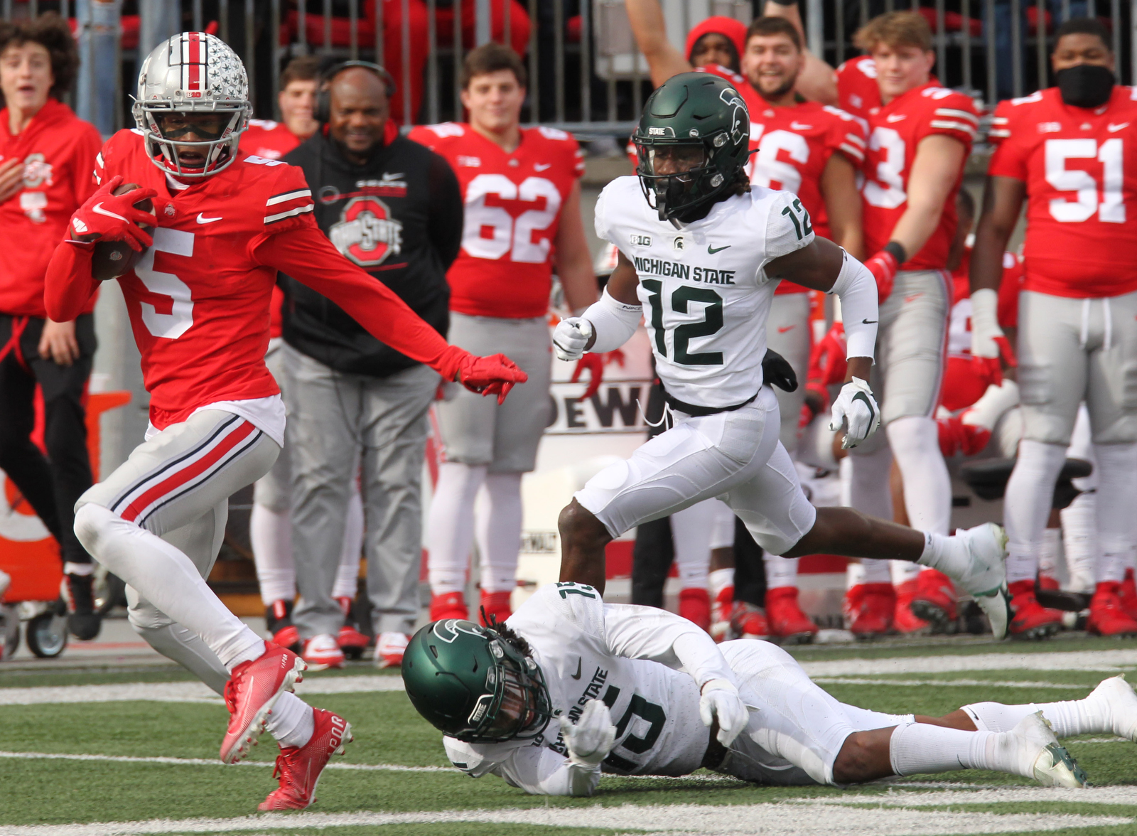 TreVeyon Henderson and Ohio State could have broken apart -- but stayed  together: Doug Lesmerises 