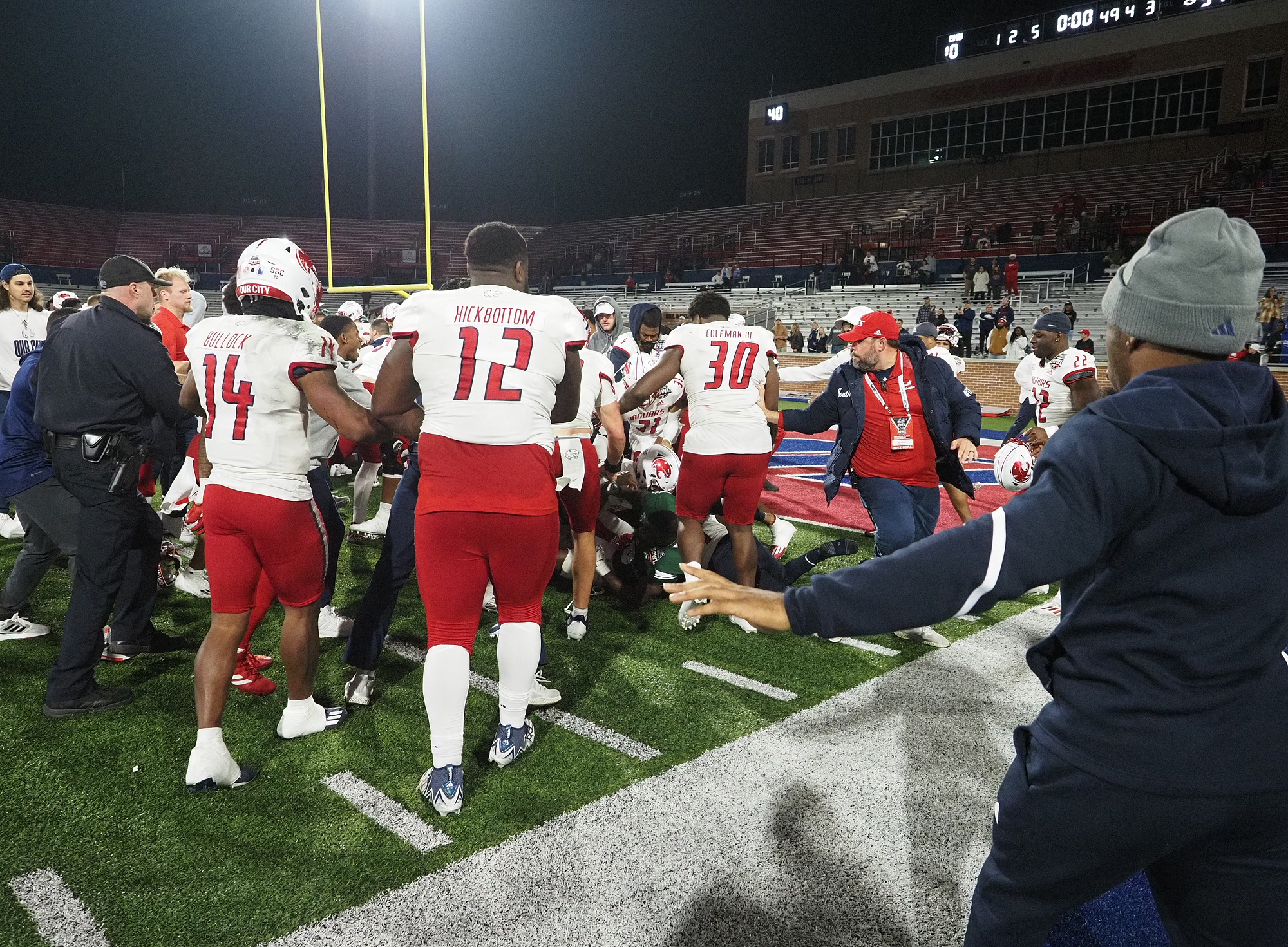 Fighting breaks out on the field after South Alabama’s 59-10 win in ’68 Ventures Bowl (Video)
