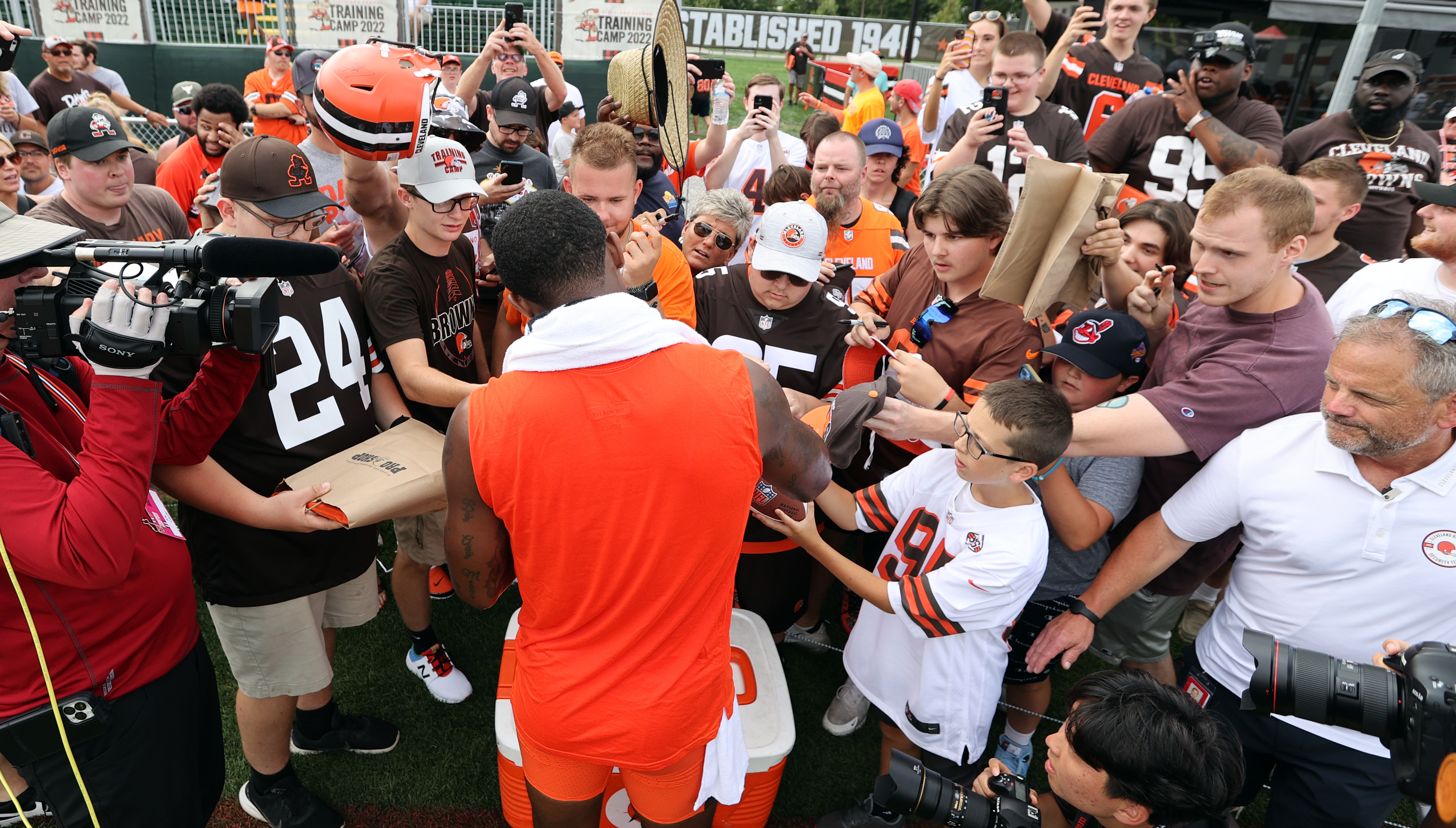 Browns fans speak to 3News about violent incidents at NFL games