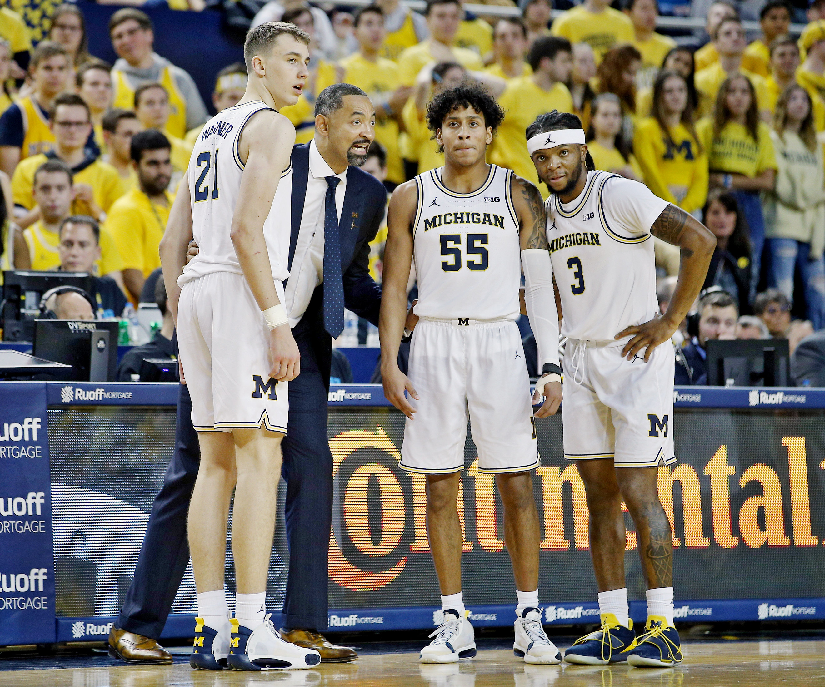 Michigan basketball unveils jersey numbers for freshmen, others