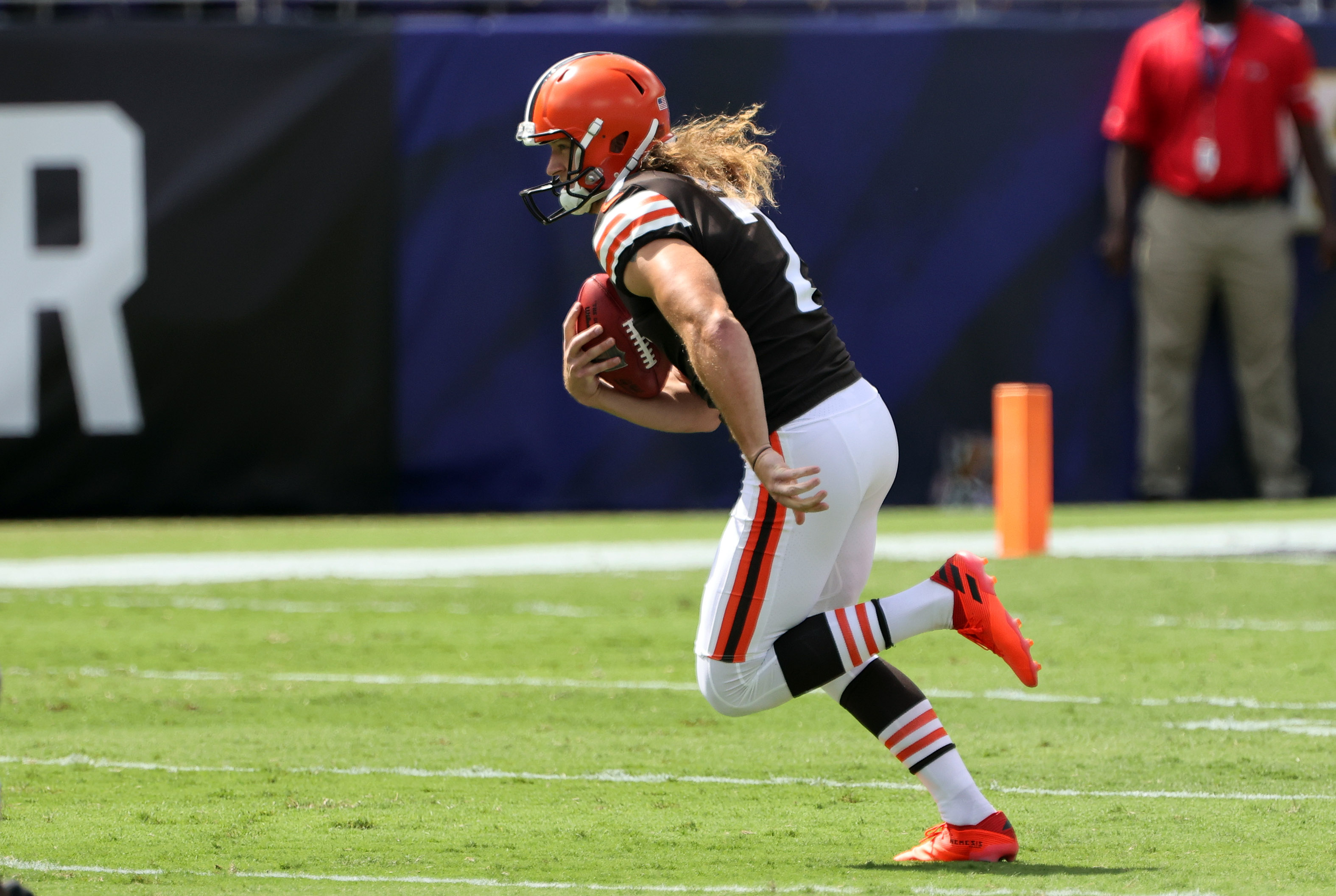 Browns looking for punter/holder as Jamie Gillan placed on COVID list