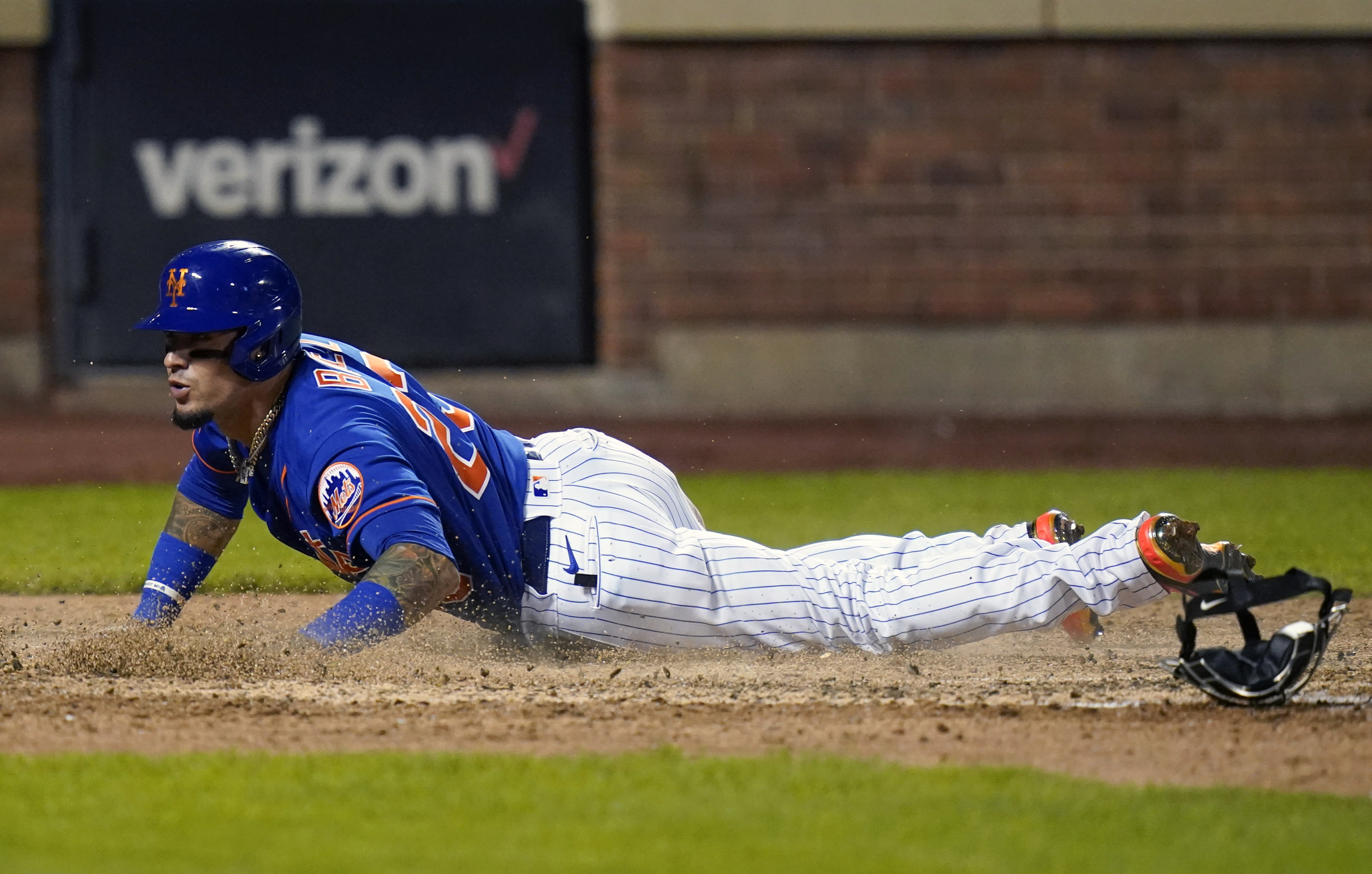 Will Mets attempt to re-sign Javier Baez as a free agent? 
