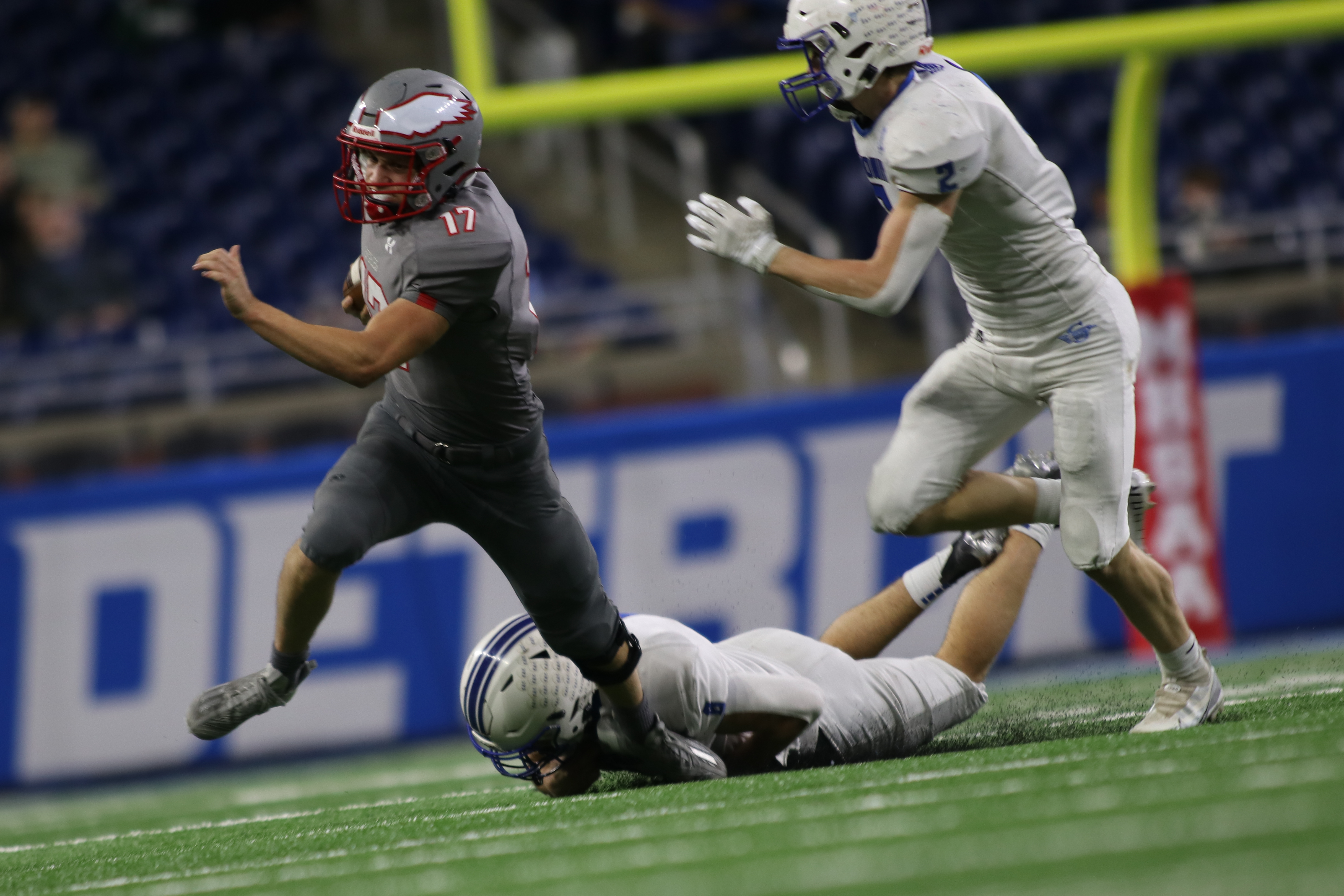 Frankenmuth and Gladwin play Division 5 football final at Ford Field ...