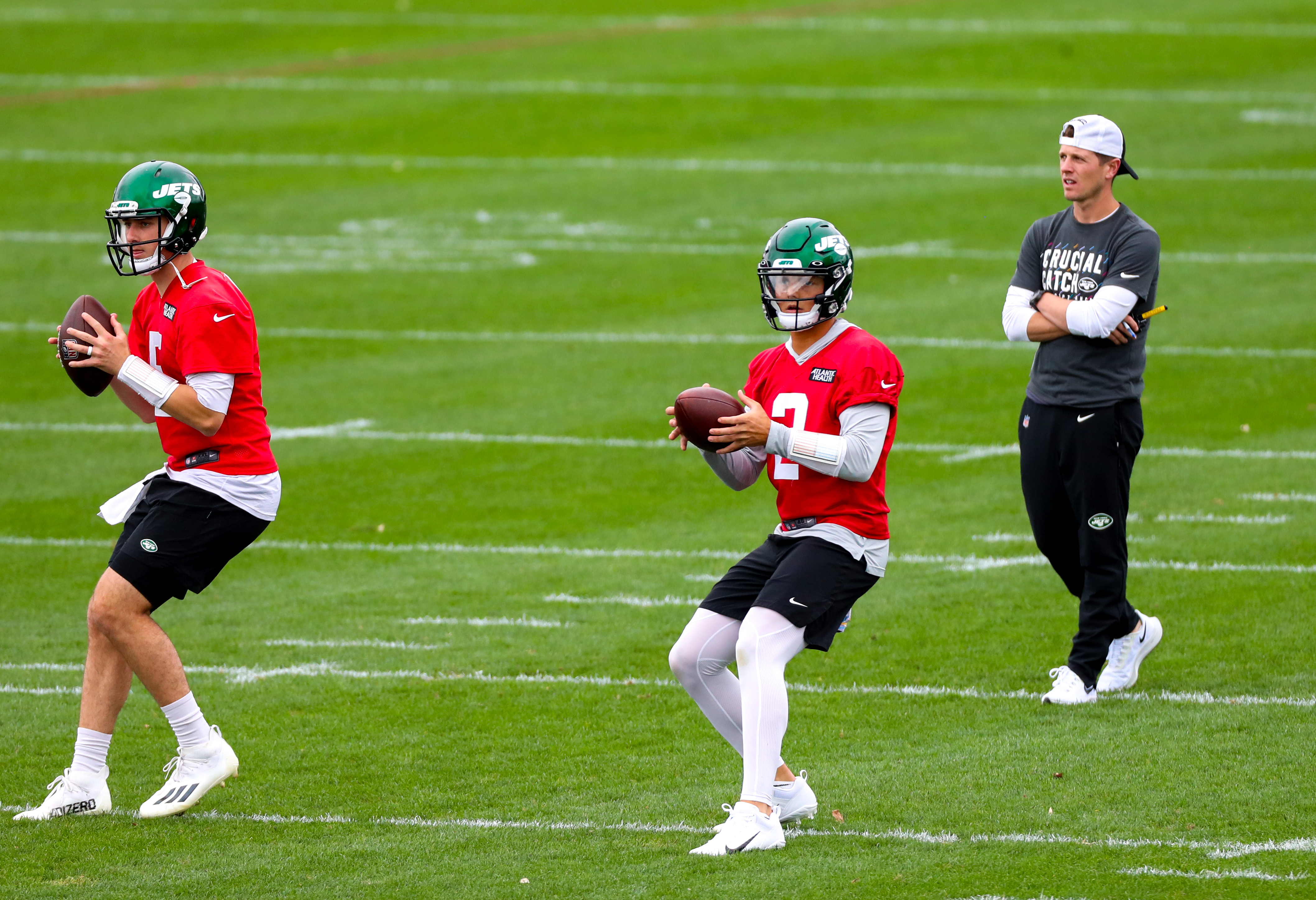 Mike White's big day opens door for Jets' quarterback controversy