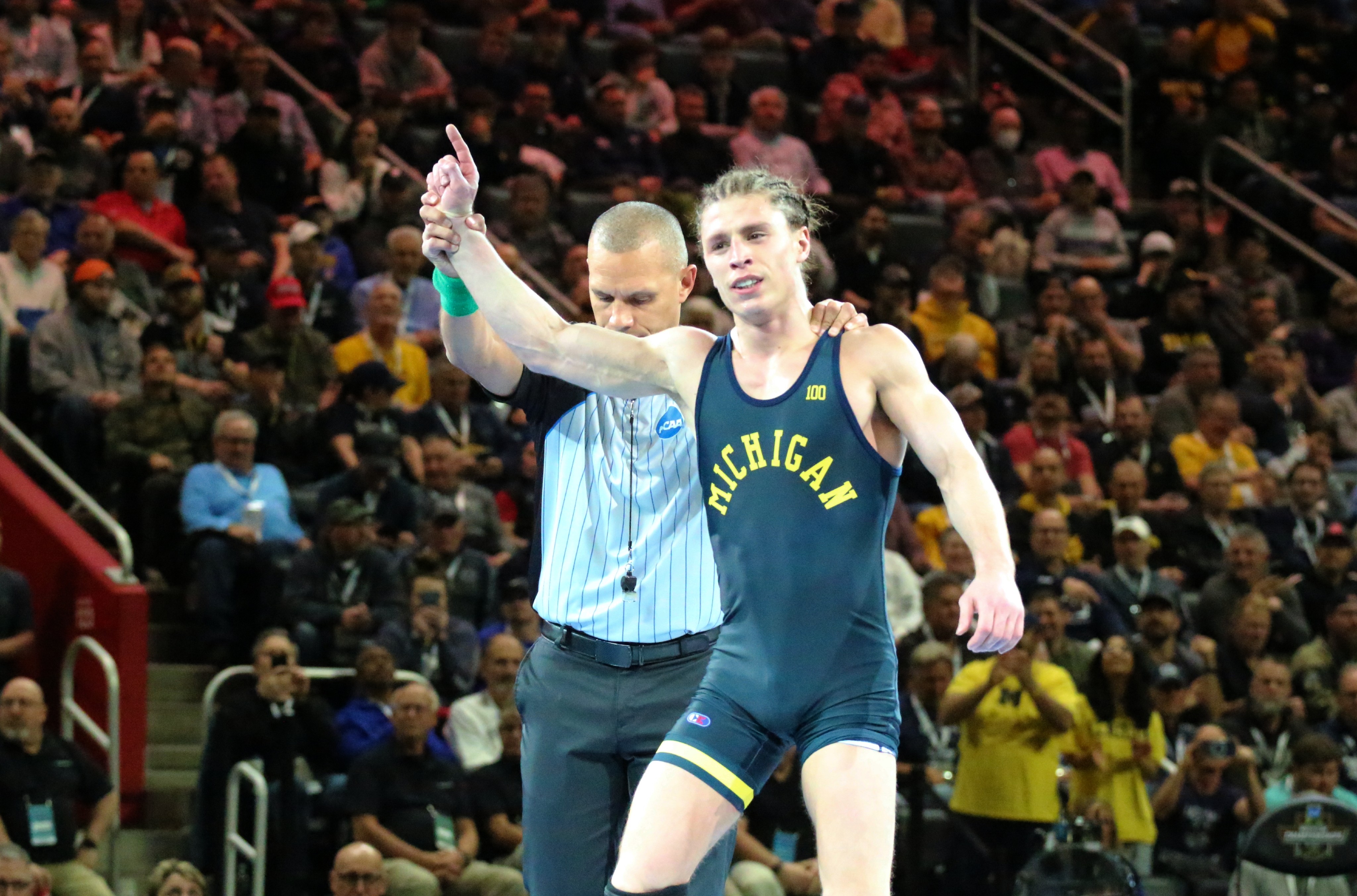 Michigan's Nick Suriano wins 2nd NCAA wrestling title to cap