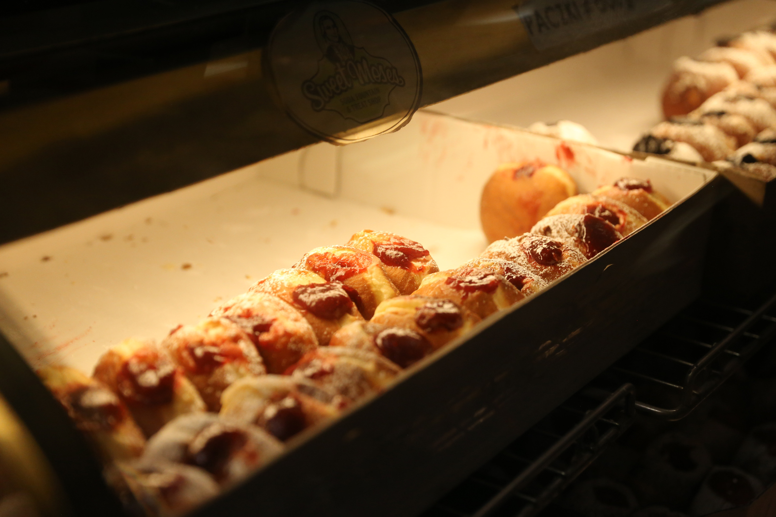 Rudy's in Parma keep the paczki flowing on Fat Tuesday - cleveland.com