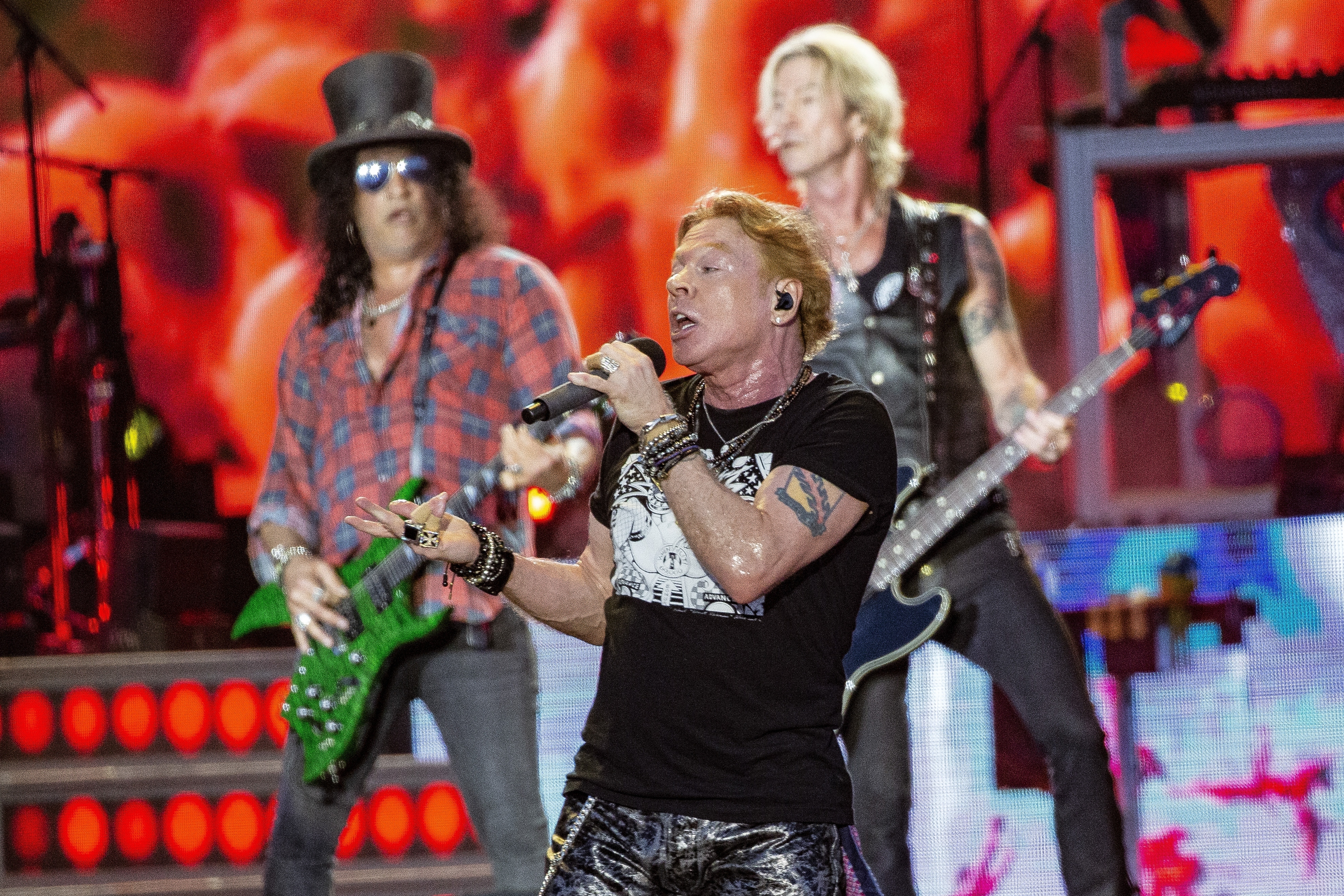 Guns N' Roses 2023 Concert Recap: MetLife Stadium, New Jersey