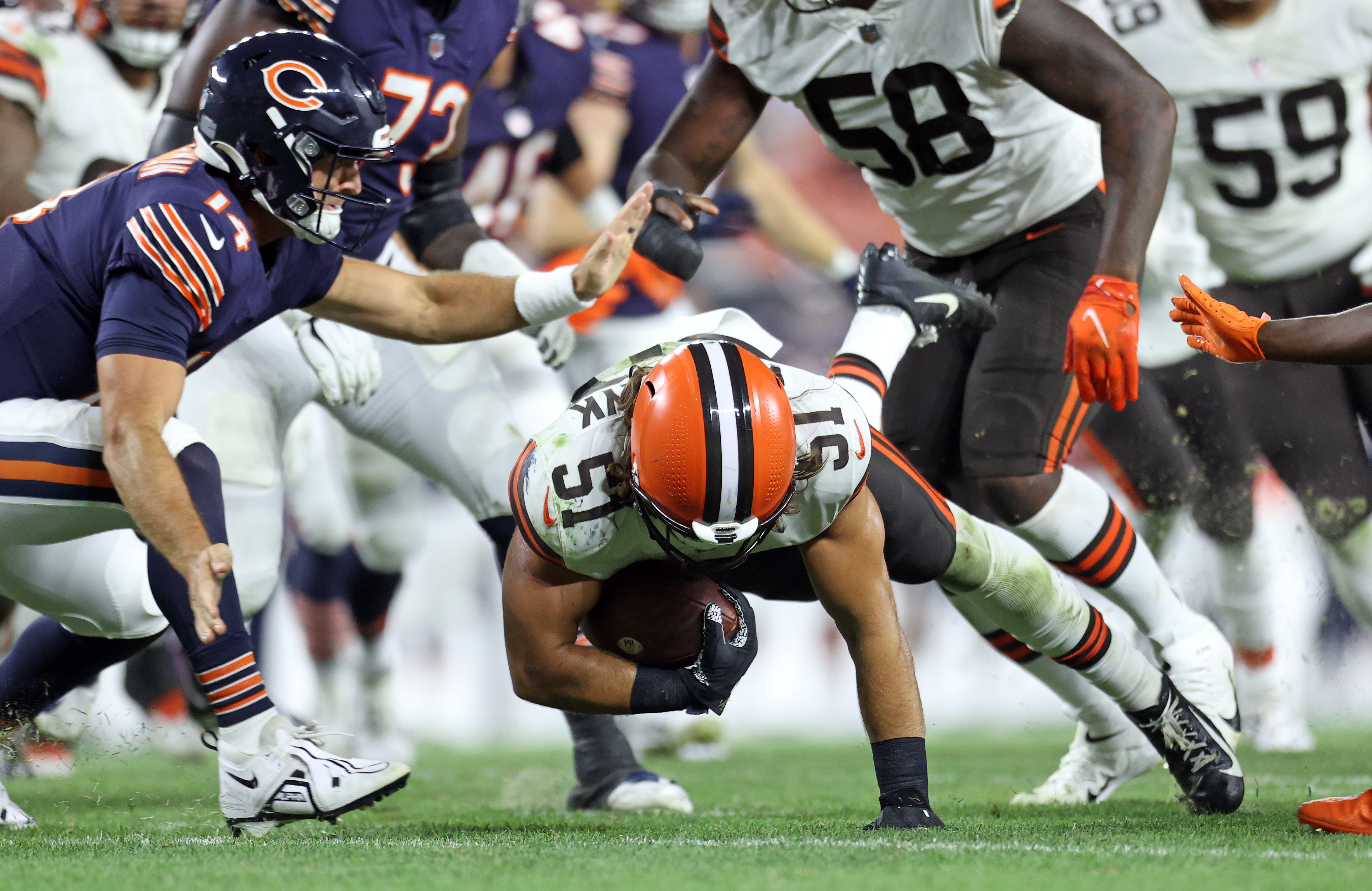 Chicago Bears tight end Ryan Griffin (84) celebrates after making a  touchdown against the Cleveland Browns during the first half of an NFL  preseason football game, Saturday, Aug. 27, 2022, in Cleveland. (