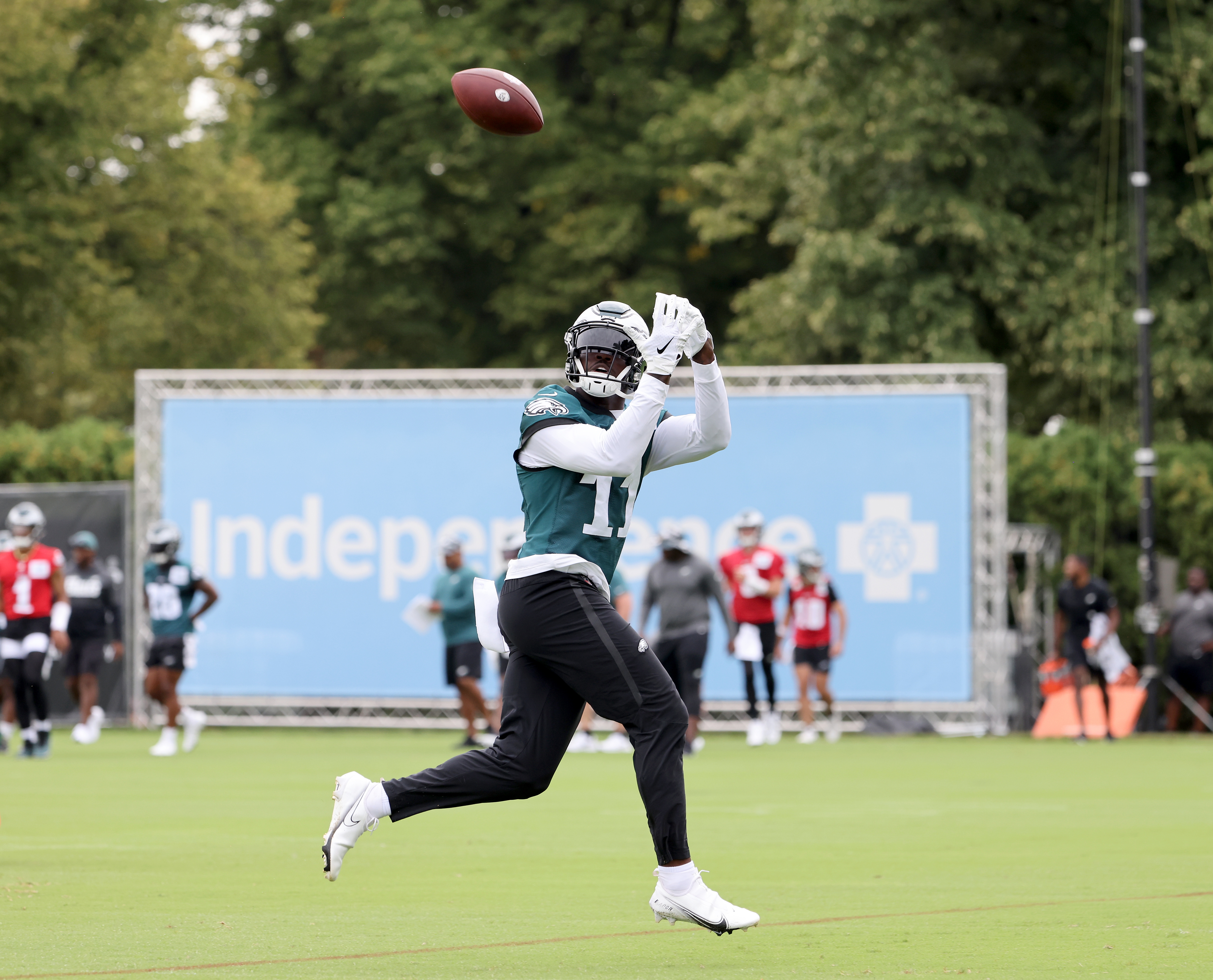 Eagles training camp: A.J. Brown feels the love immediately – The Morning  Call