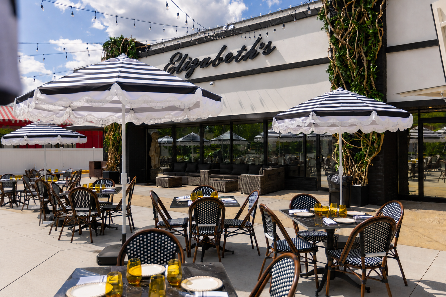 洋書NEW RESTAURANTS IN ITALY/シルヴィオ・サン・ピエトロ New Old Bridge, N.J. restaurant Elizabeth's Italian opens with