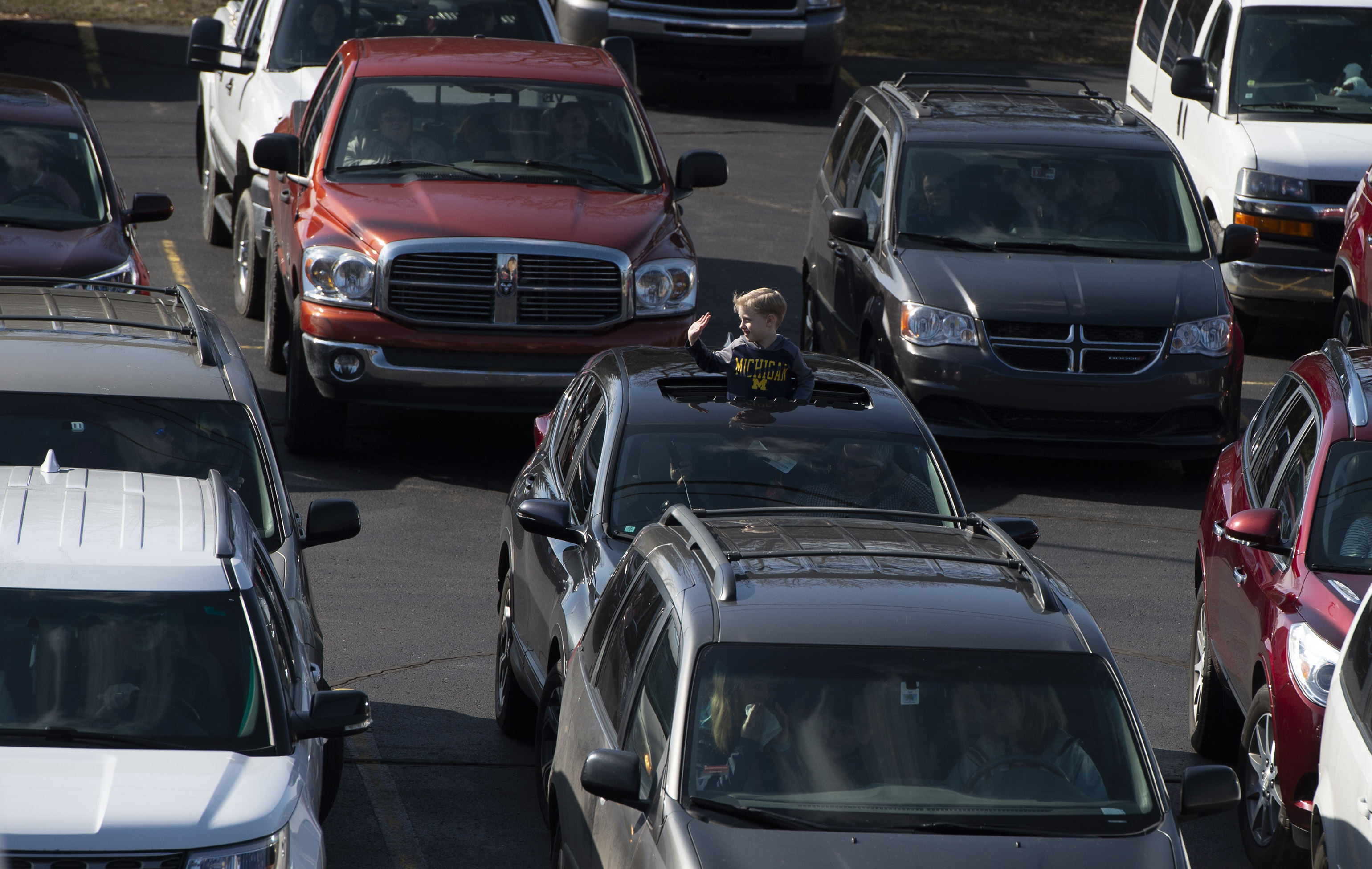 Michigan churches find alternate ways to worship amid coronavirus