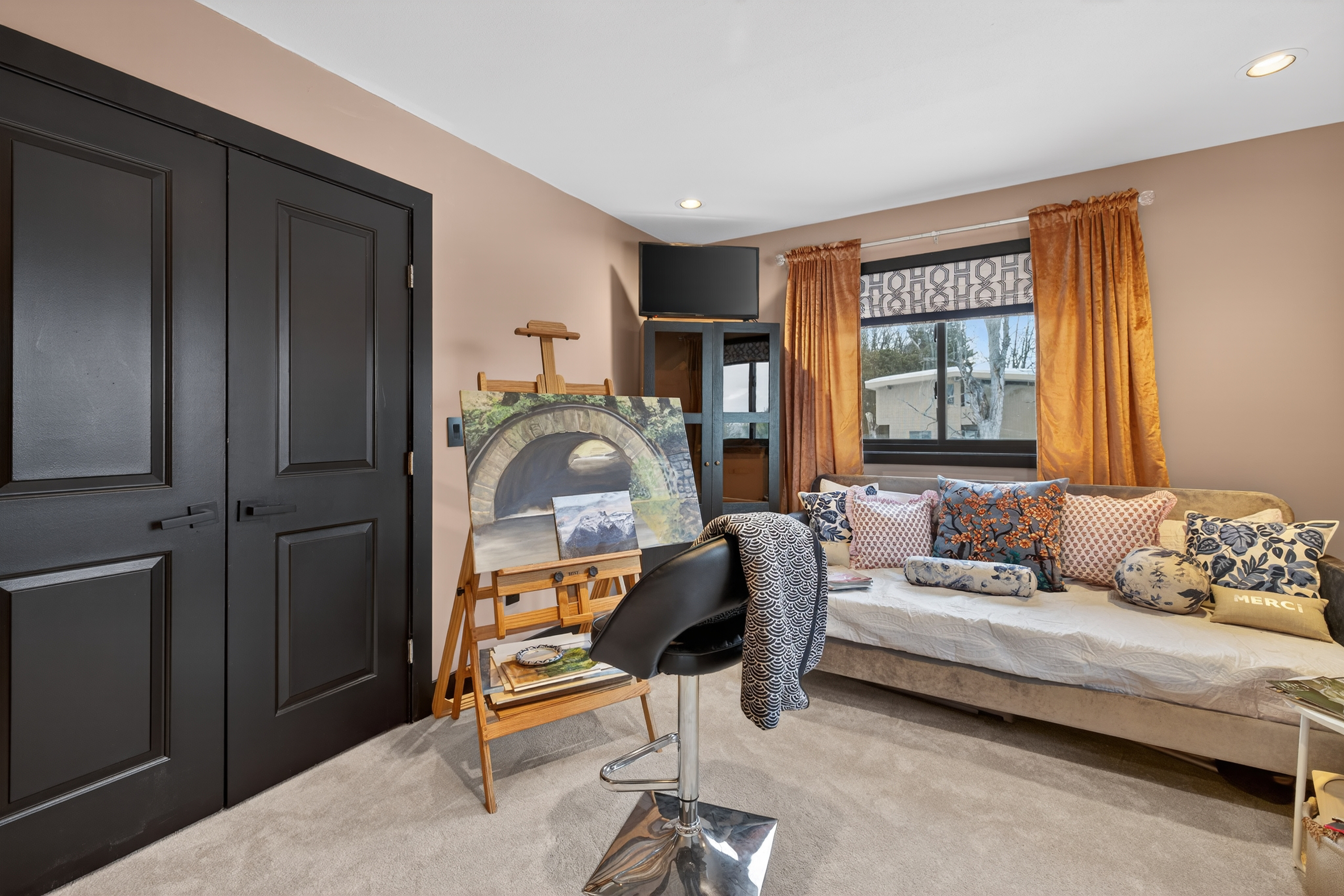- Christina Cianciosi grew up admiring the house at 101 Alton Street in Syracuse which borders Bellevue Country Club. In 2022, she bought the unique home and gave it an extensive renovation. One of the four bedrooms on the second floor. She uses this one as an art studio. Courtesy of Kyle Fedrizzi, owner of kfotography315, LLC.