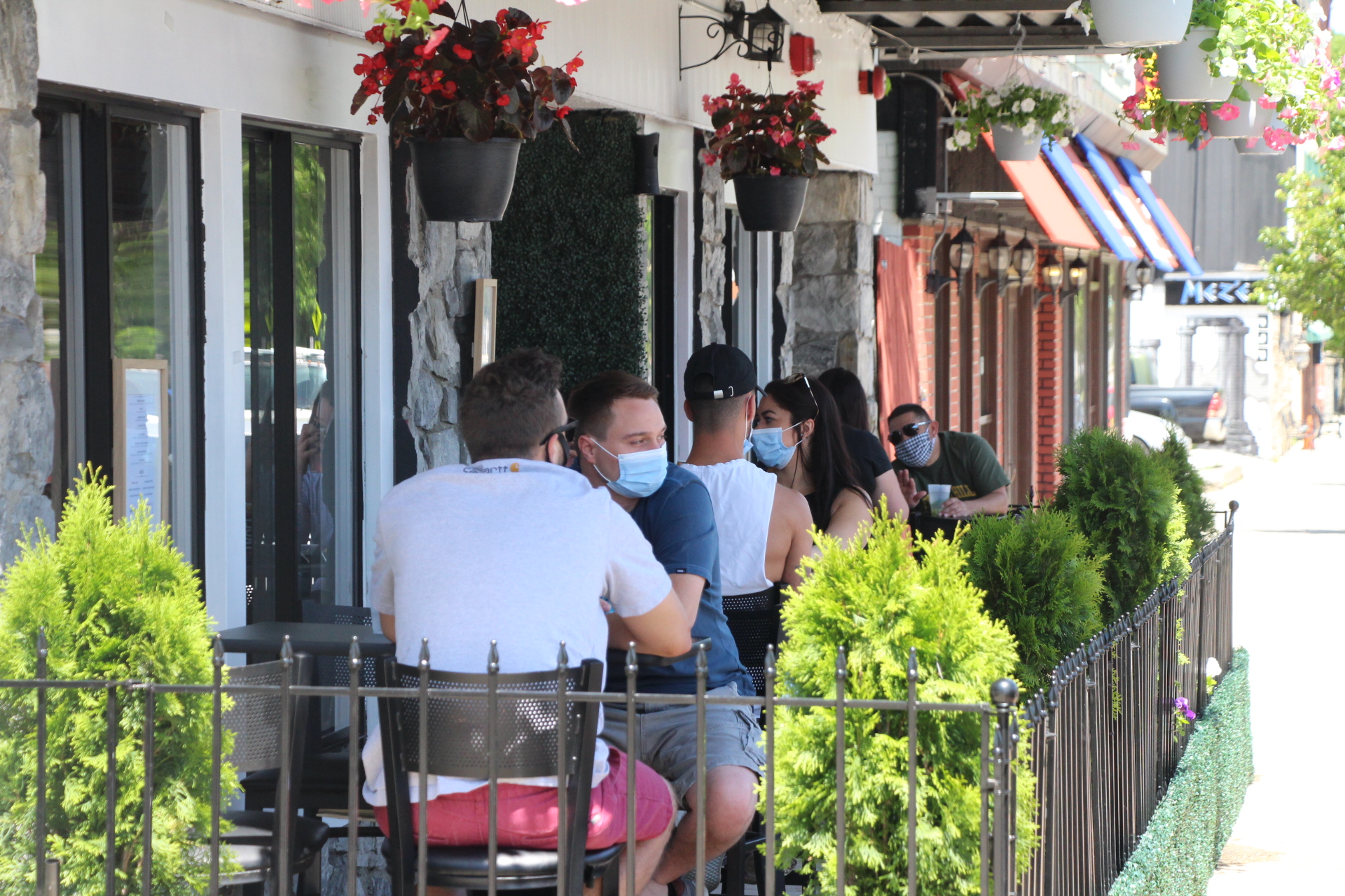 Worcester restaurants reopen with outdoor dining