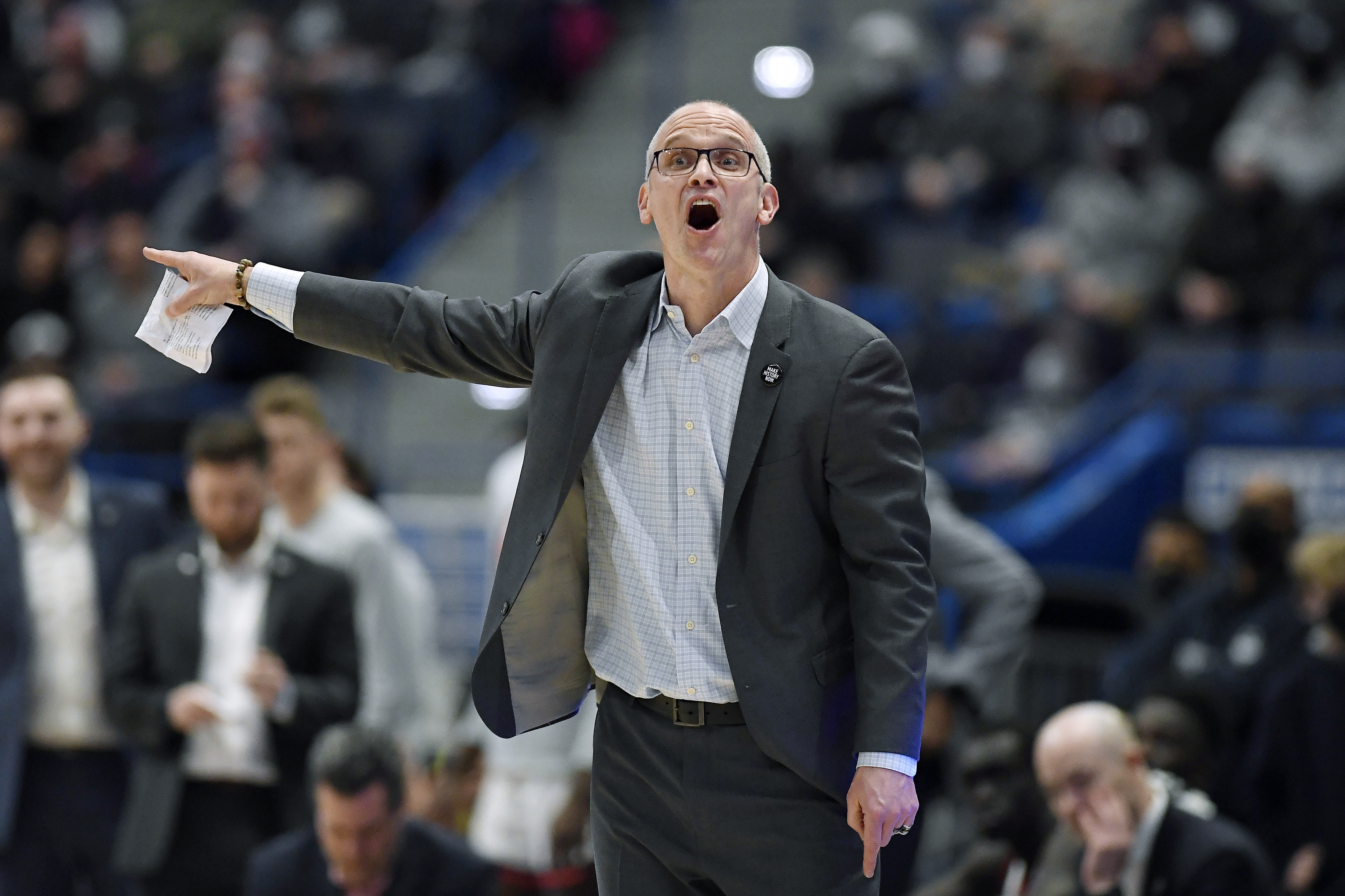 N.J.'s Dan Hurley — like his dad and brother — is now a college basketball  immortal 