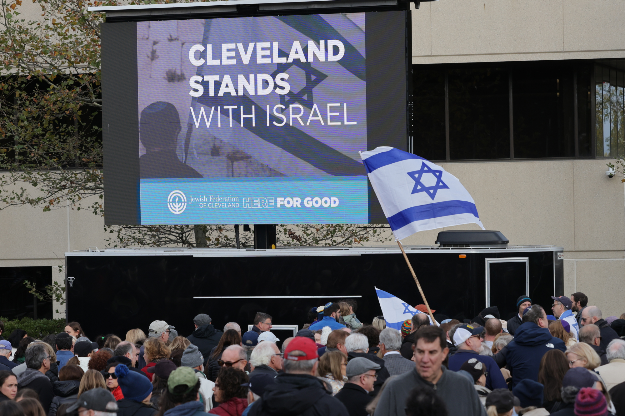 Rally for Israel at the Jewish Federation of Cleveland in Beachwood ...
