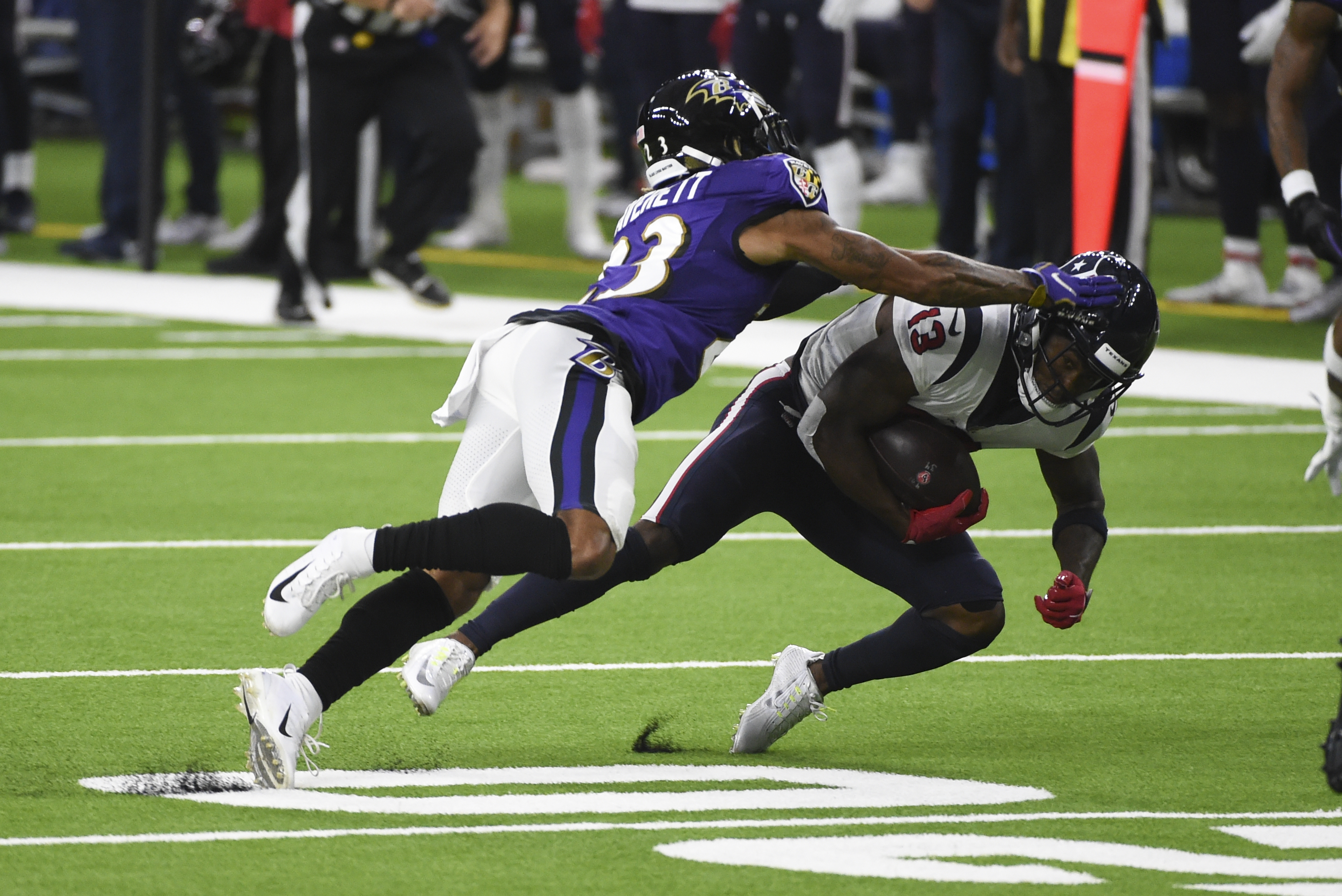 Watch Houston Texans vs Baltimore Ravens outside USA on Paramount Plus