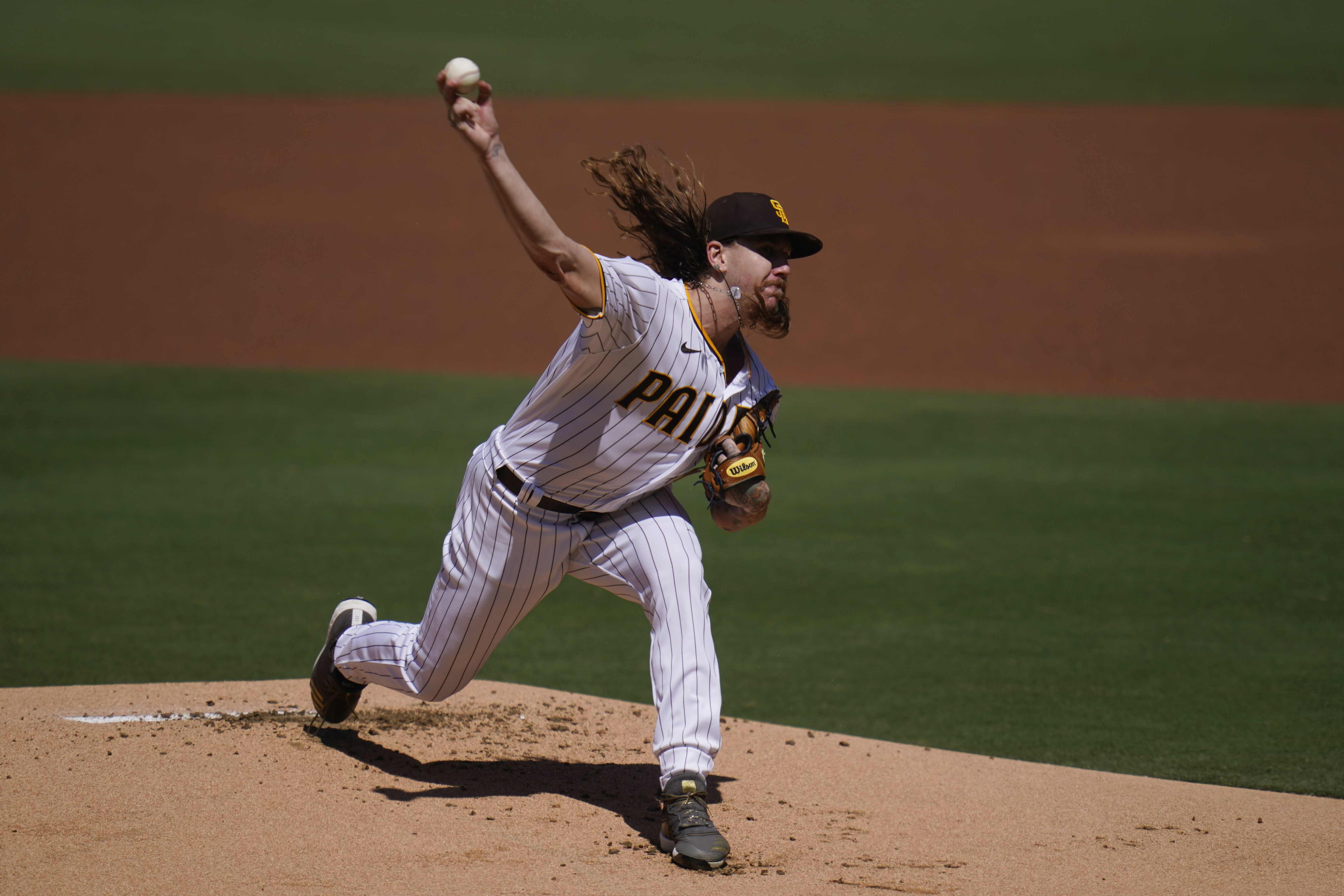 MLB Trade Rumors and News: Clevinger to miss time after knee