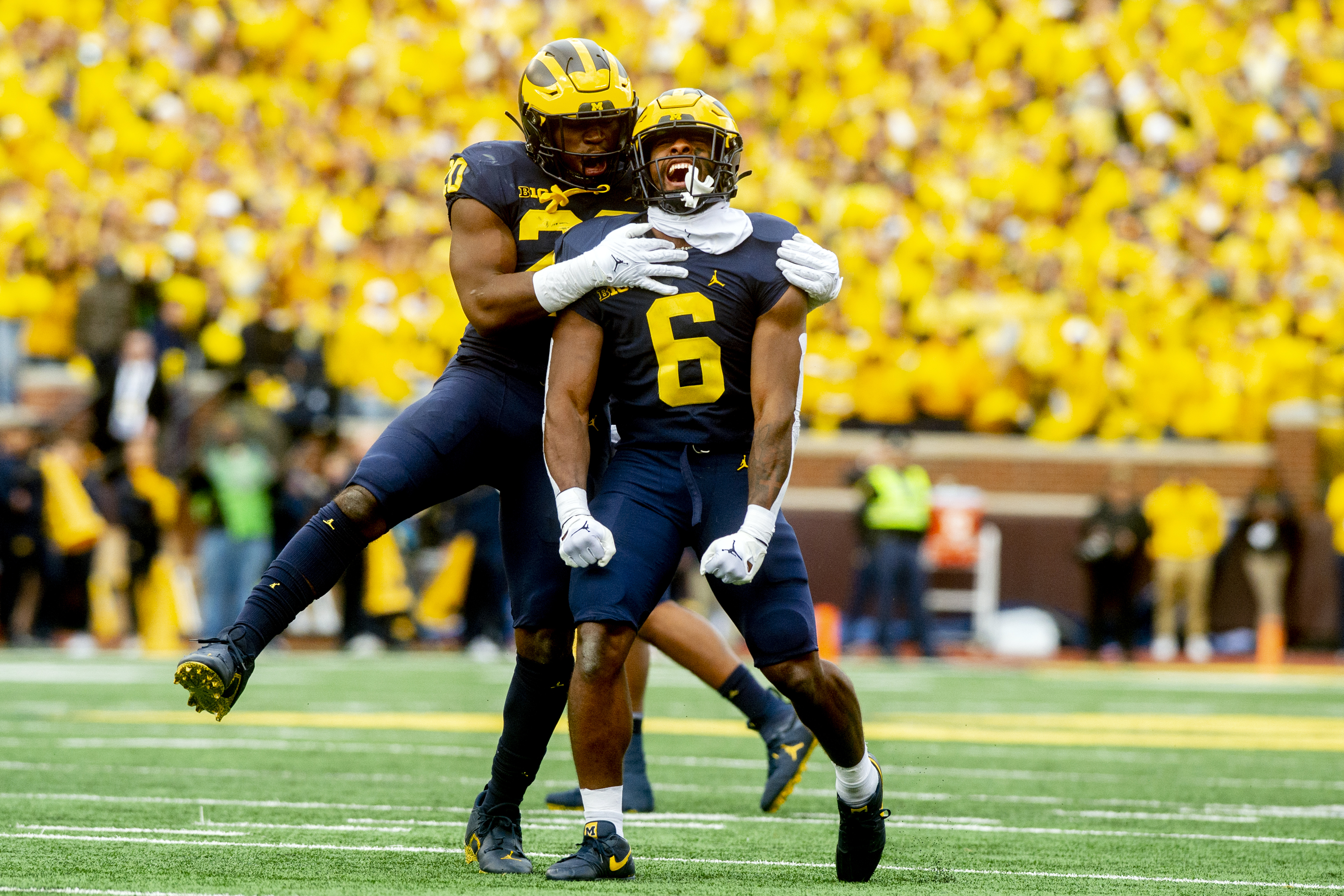 Jim Harbaugh confirms return of Michigan's 1974 all-white uniforms