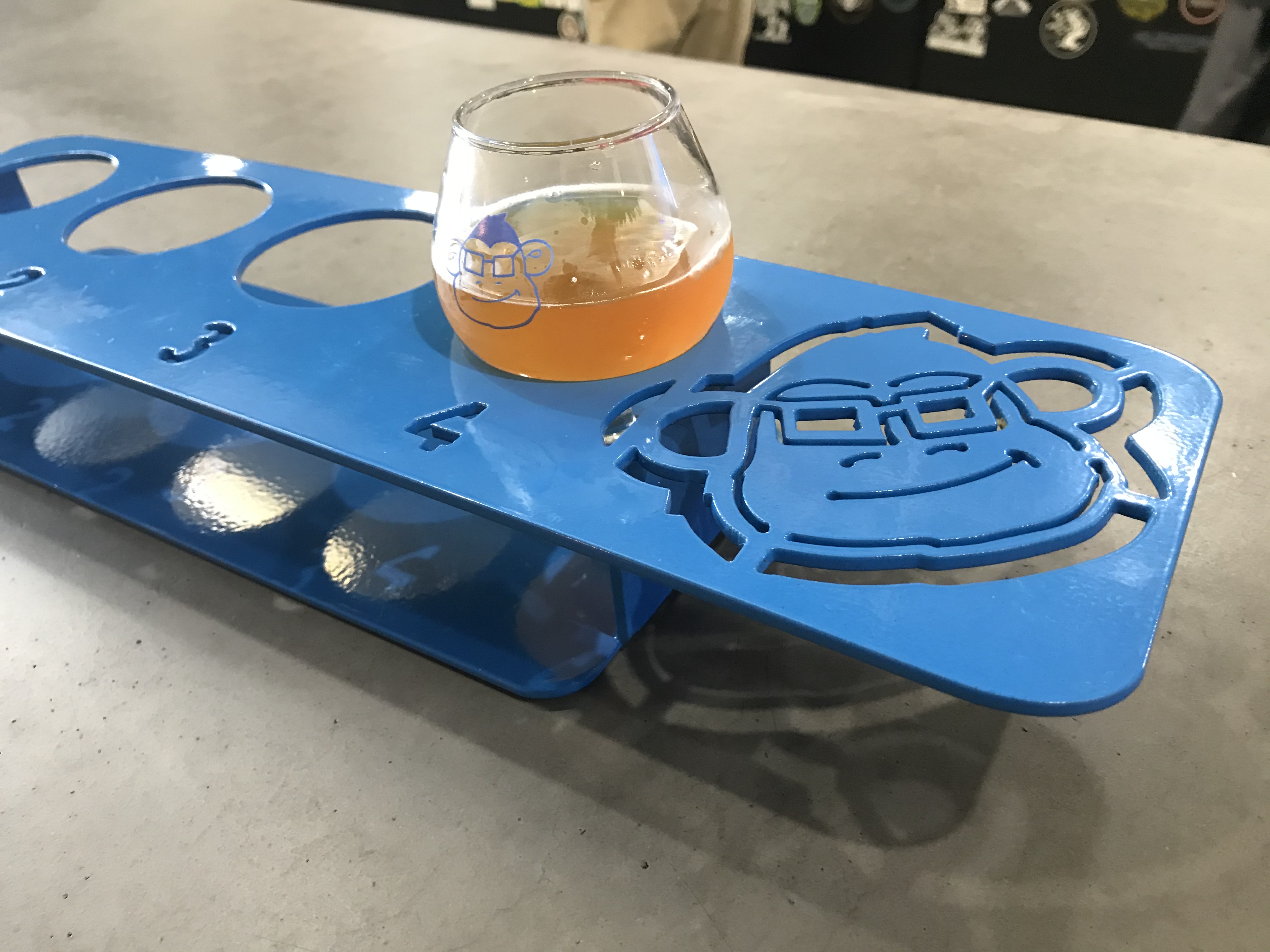 『NEIGHBOR BOOZE MOKEY BLUE』 Blue Monkey Bubbler Pipe - Unique Water Filtered Smoking 🫧