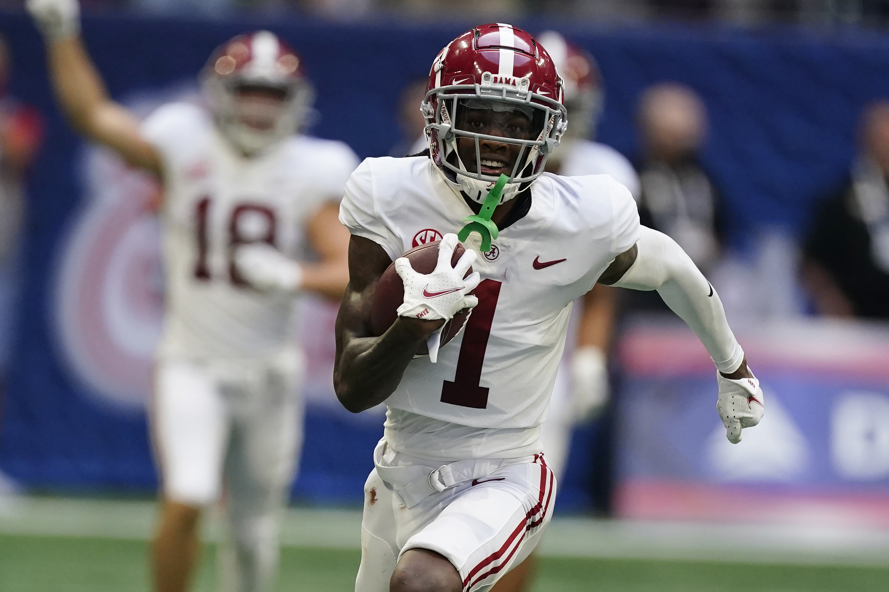 2022 NFL draft: Detroit Lions select Alabama WR Jameson Williams