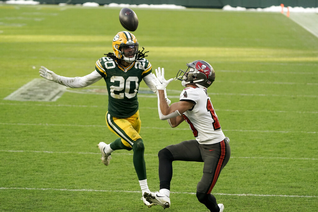 Tom Brady advances to 10th Super Bowl as Buccaneers hold off Packers,  31-26, in NFC title game - The Boston Globe