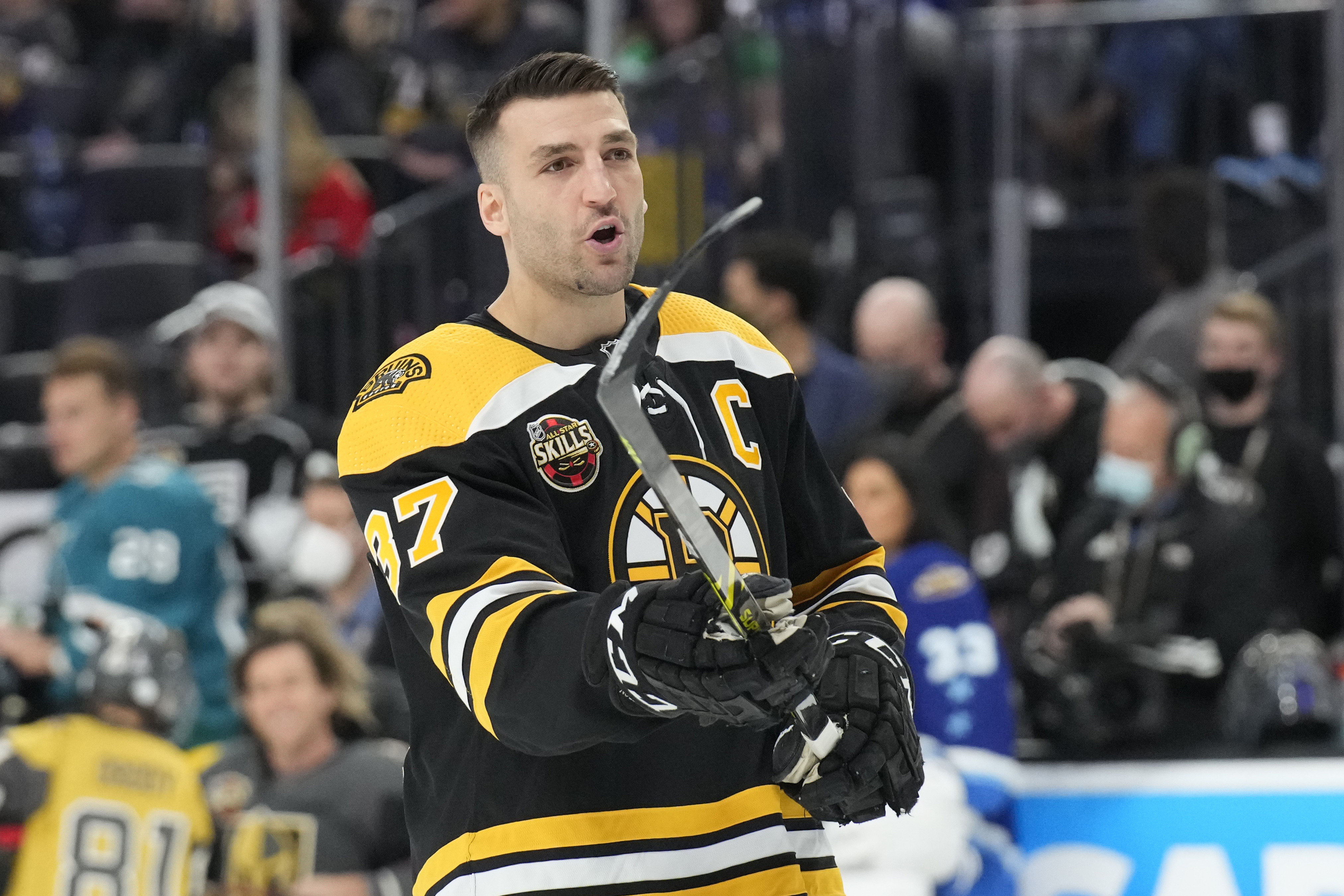 Bruins captain Patrice Bergeron returning for 19th season - Boston News,  Weather, Sports