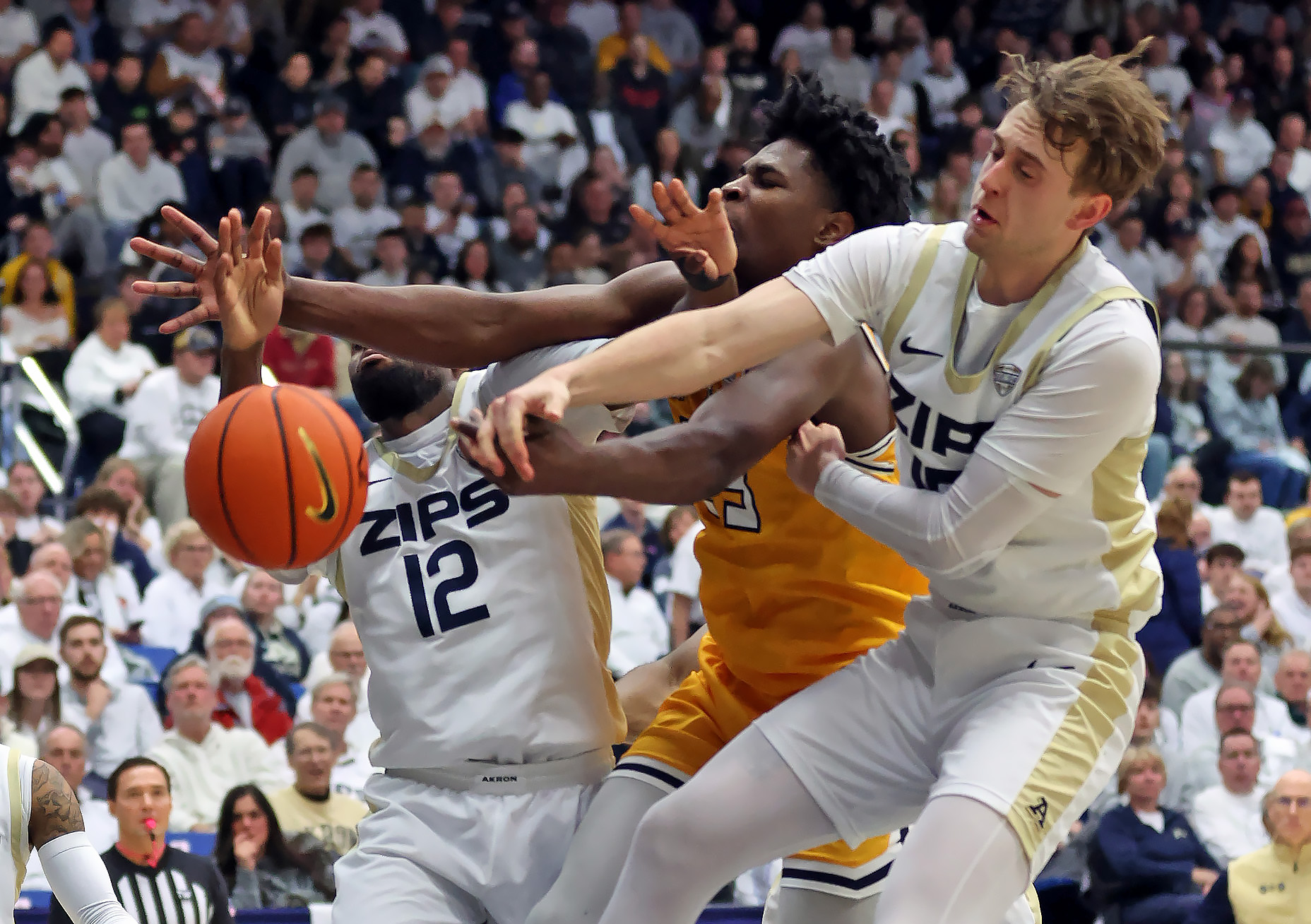 College basketball: Akron Zips vs. Kent State Golden Flashes, January ...