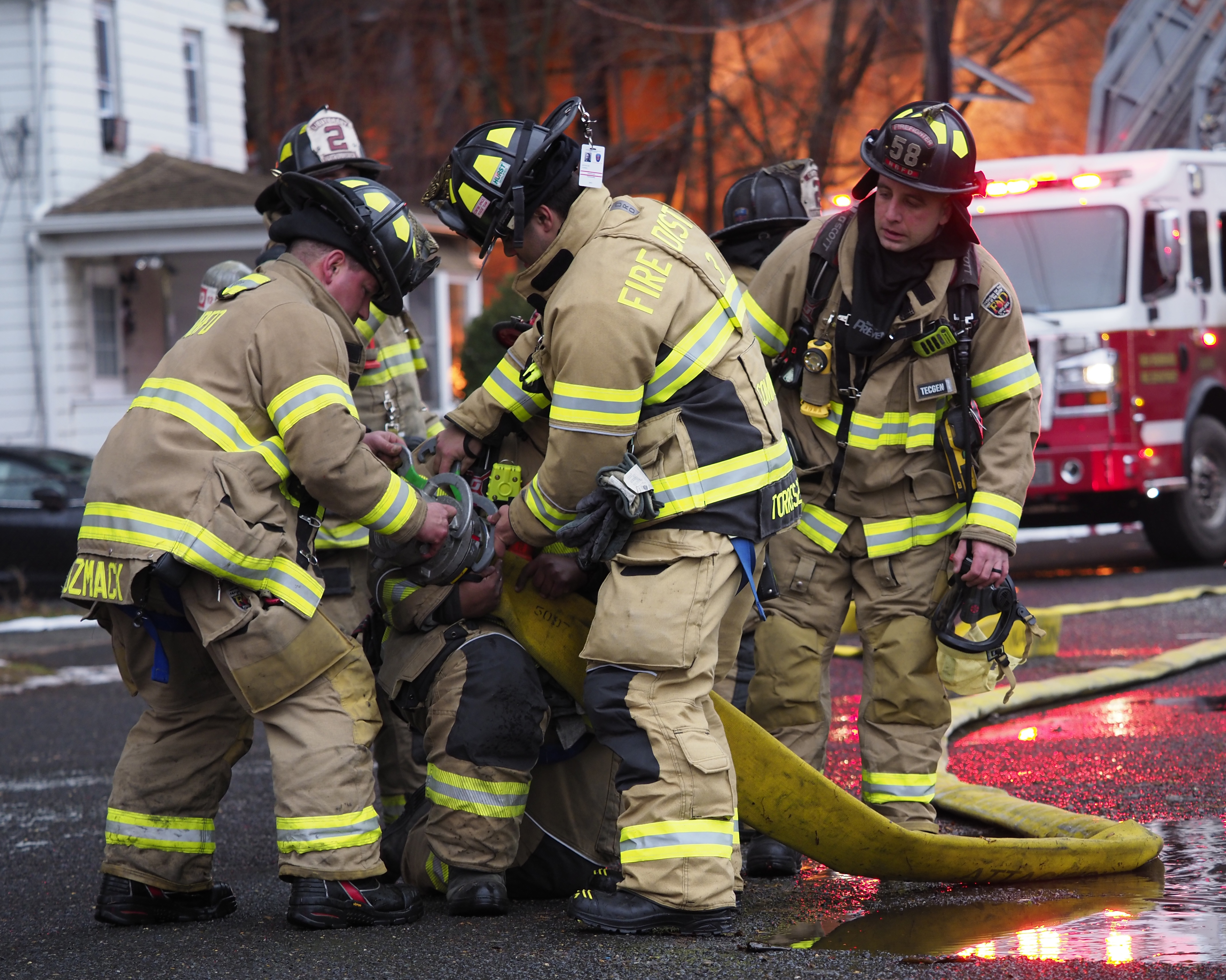Fire rages through mattress warehouse in North Brunswick - nj.com