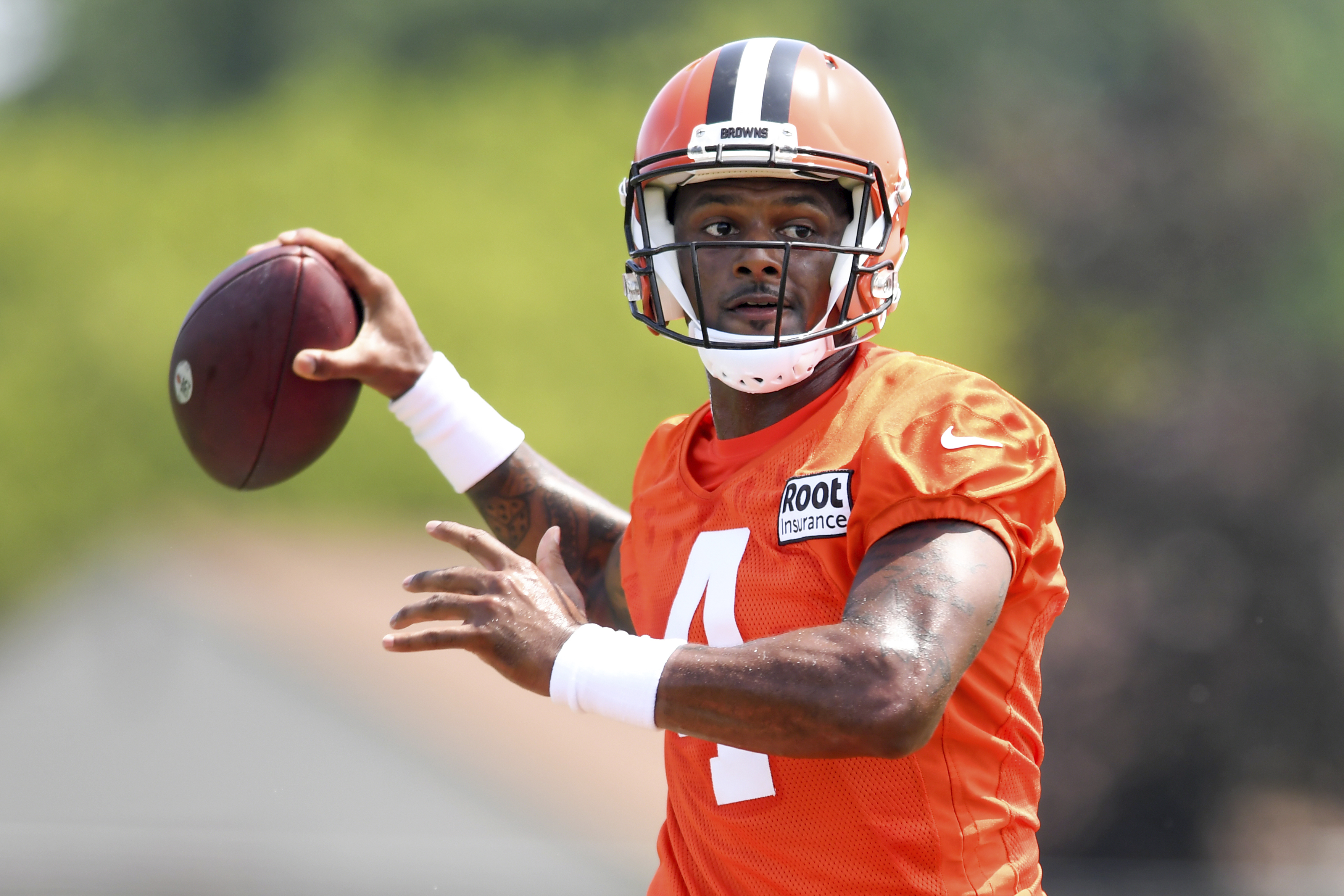 Deshaun Watson apologizes, then struggles in Cleveland Browns preseason  debut 