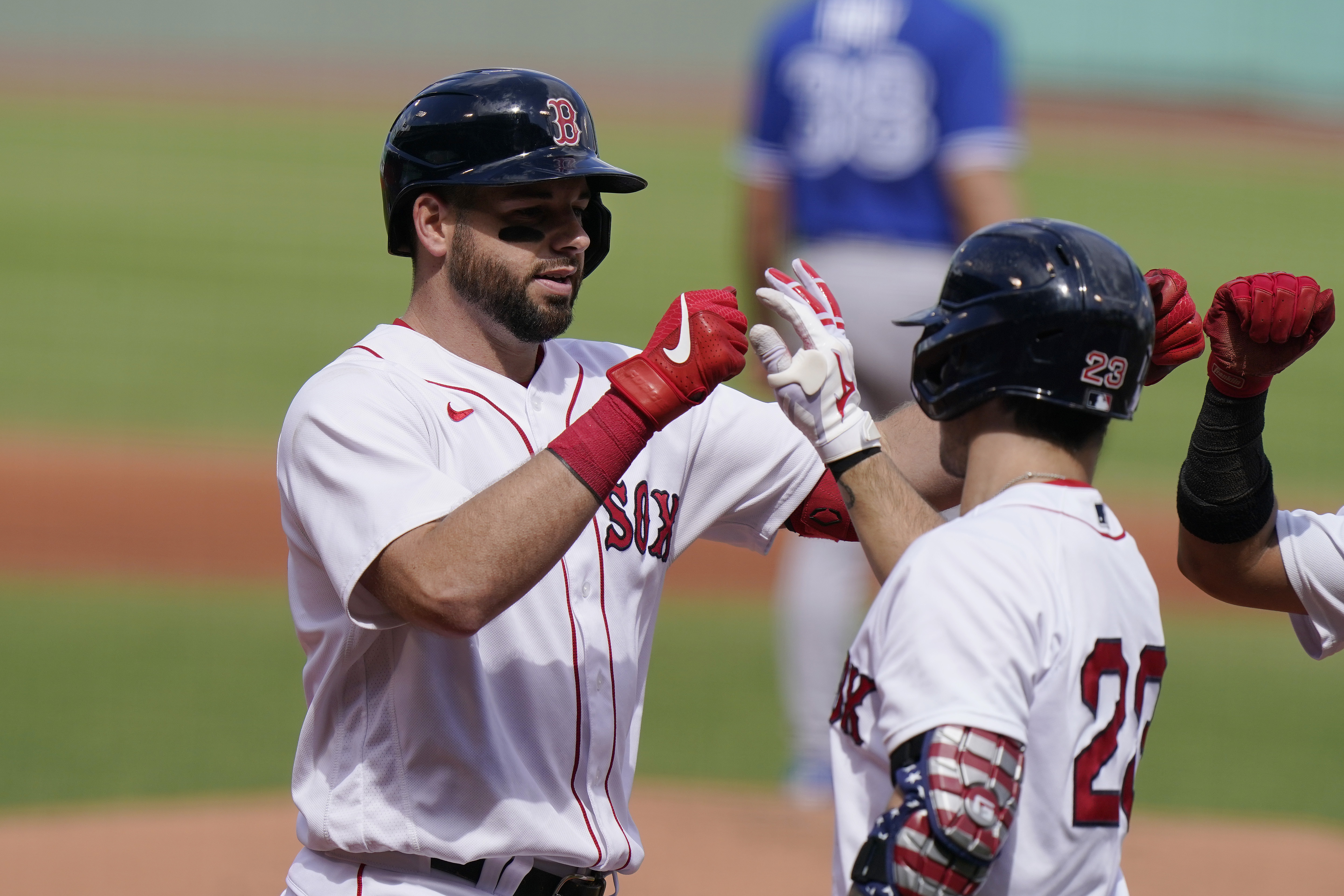 Jackie Bradley Jr. rumors: OF 'optimistic' about signing soon, J.D.  Martinez says, 'He's got a couple offers and is waiting for someone to take  that next step' 