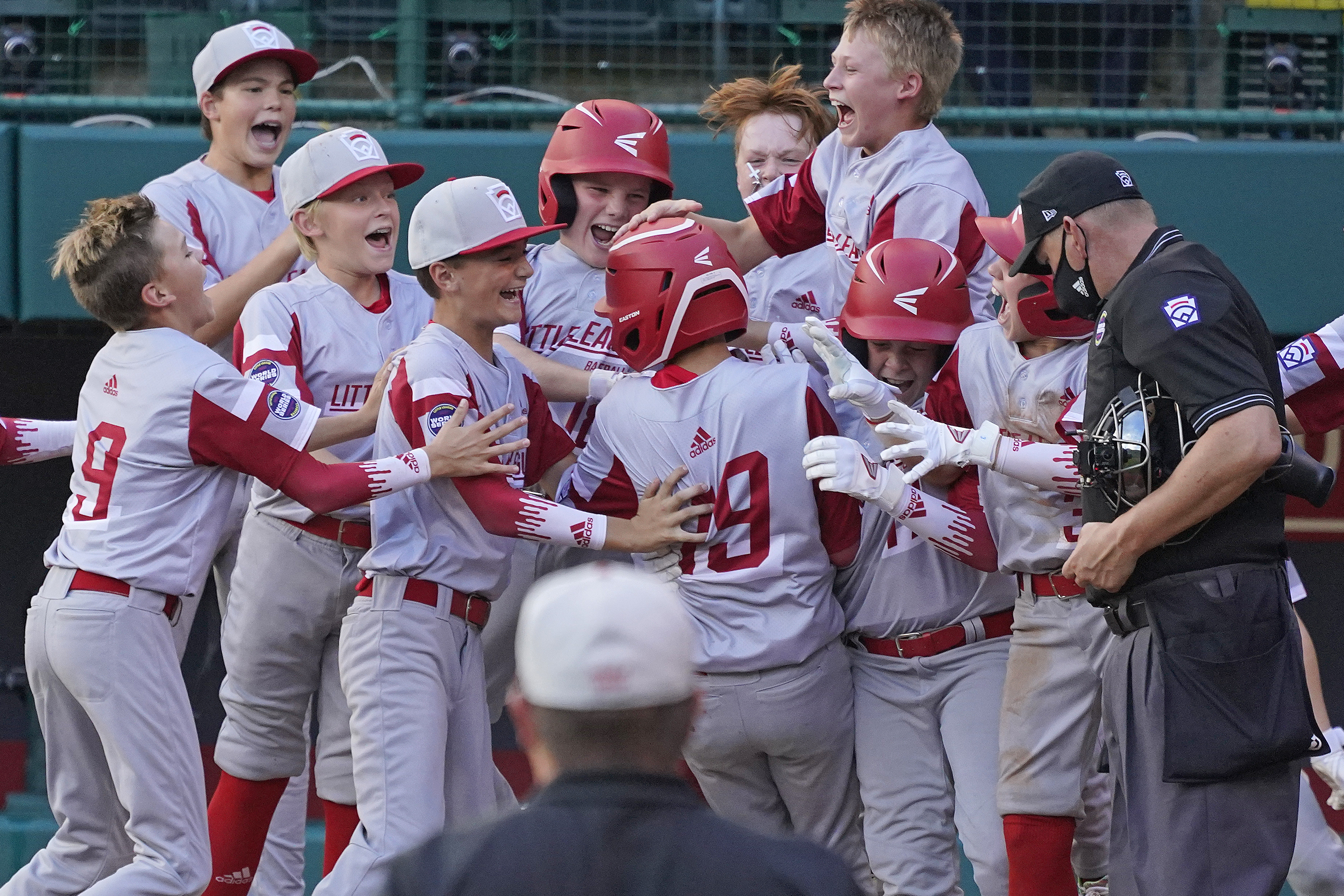 Lake Oswego Little League's championship dreams ended early, but  'first-class' World Series 'experience was incredible' 