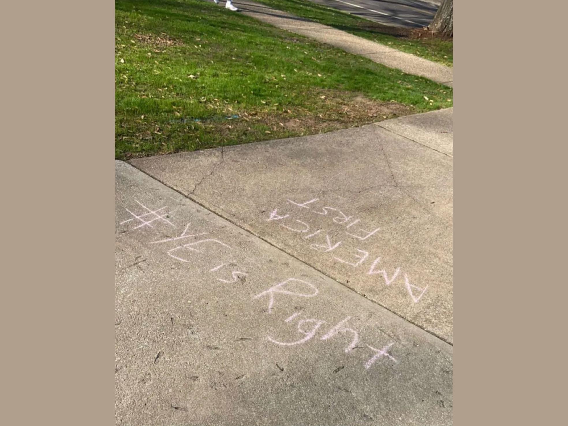 Antisemitic message referencing Kanye West displayed outside Florida v.  Georgia football game - ABC News