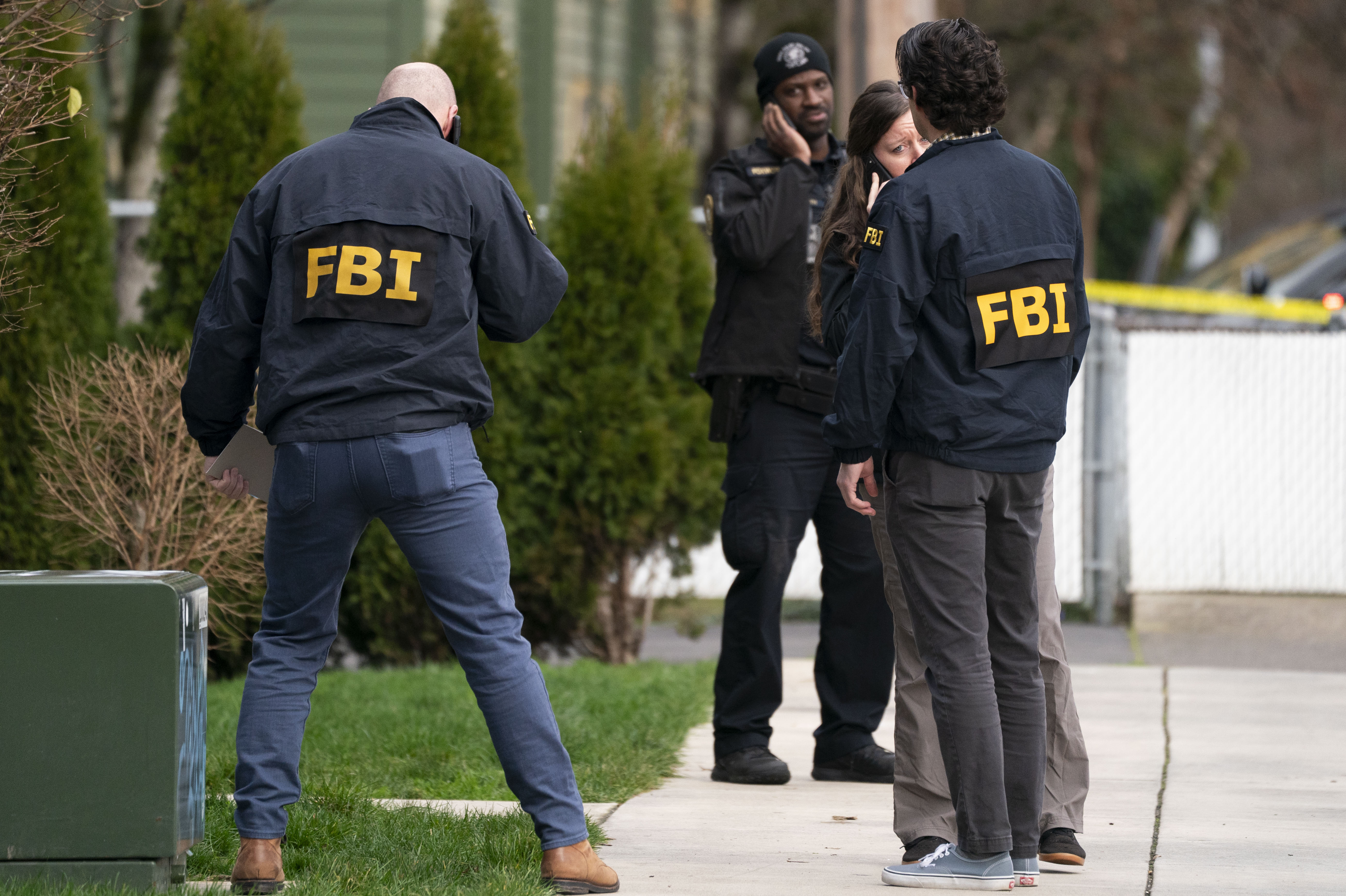 Two shot by federal immigration agents in Portland - oregonlive.com