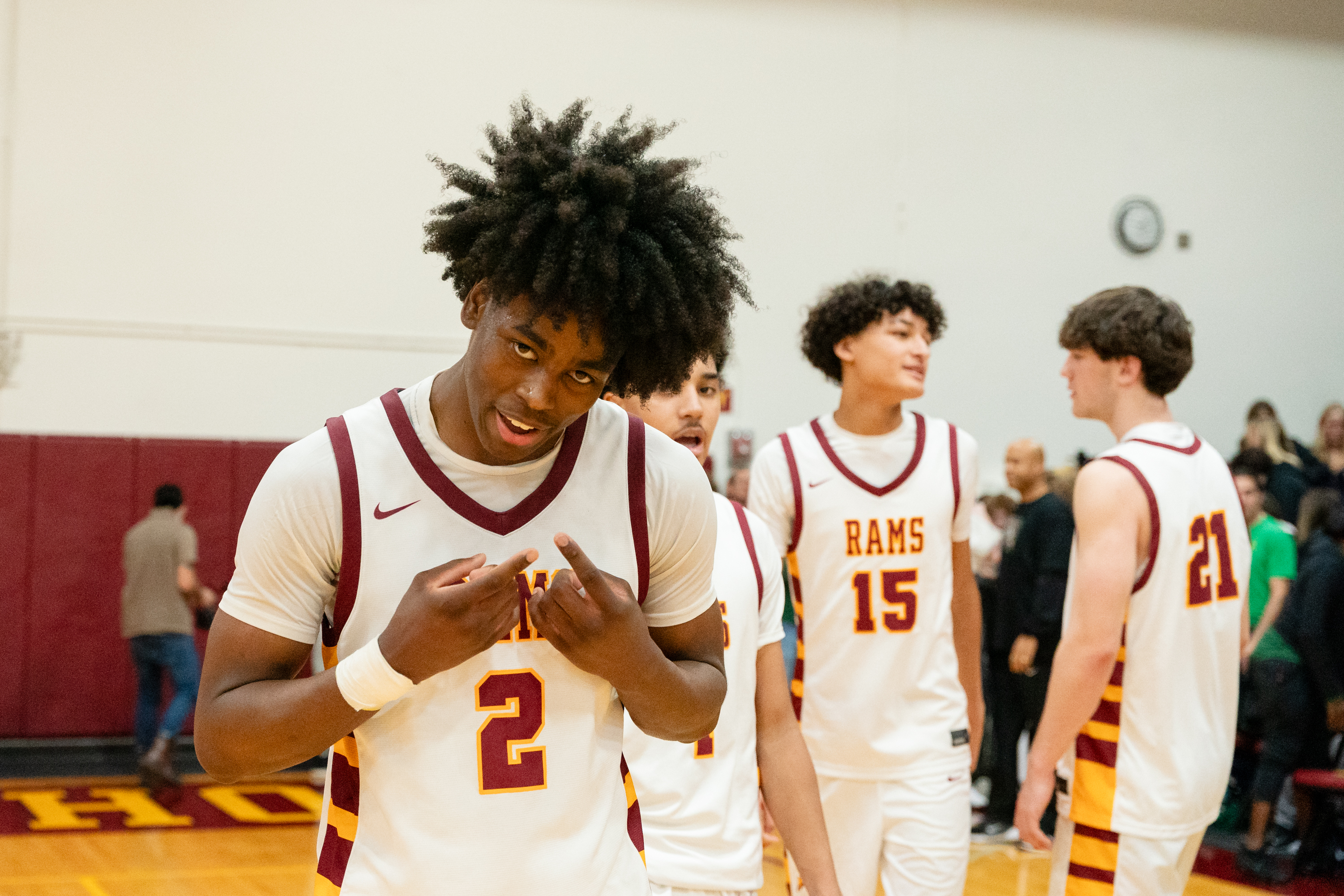Oregon high school basketball: Central Catholic Rams vs Jesuit ...