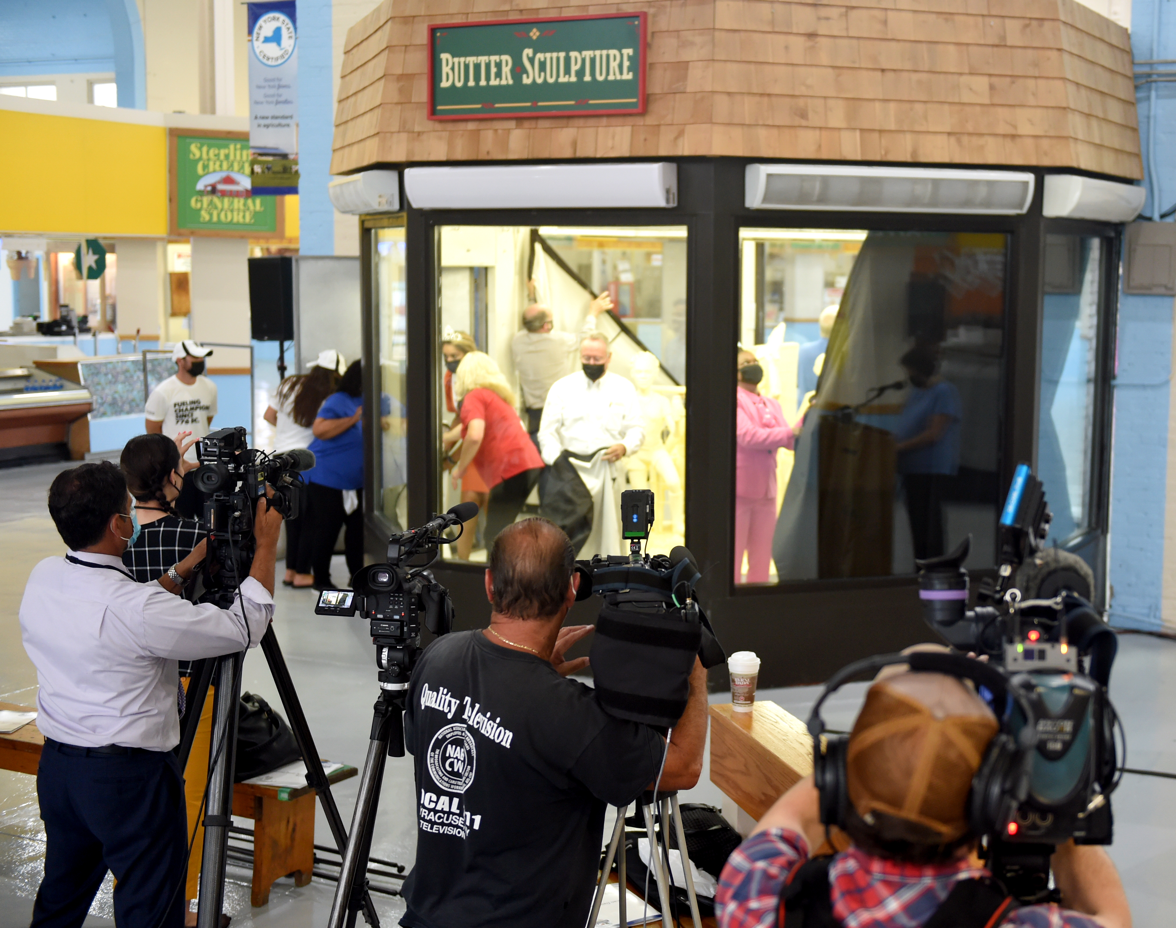 NYS Fair 2021 butter sculpture revealed (photos / video