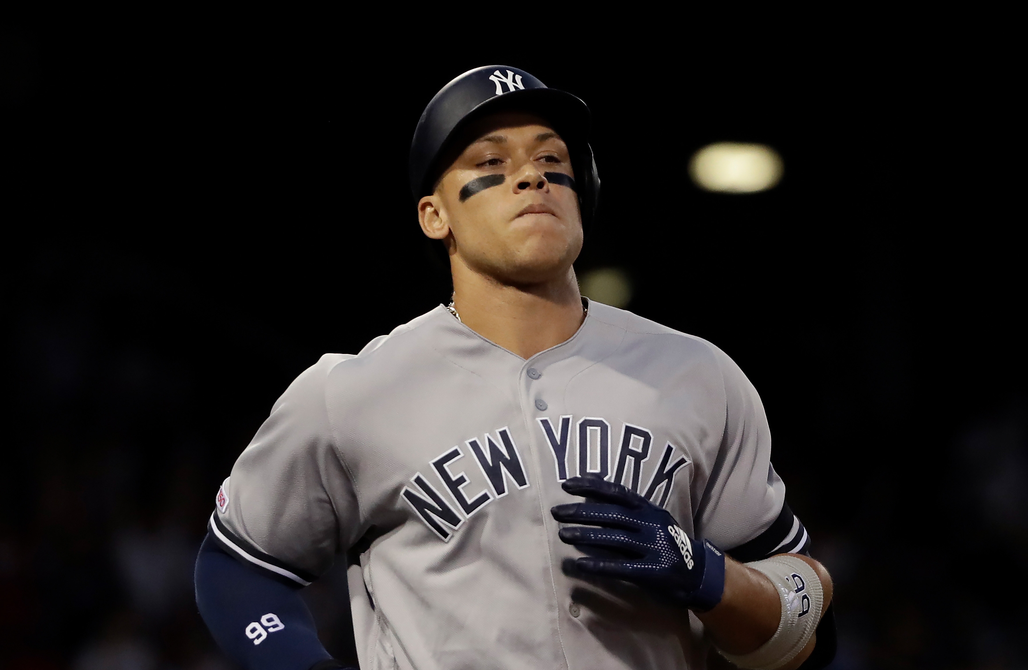 Yankees' Aaron Judge dealing with lower-body tightness, Aaron