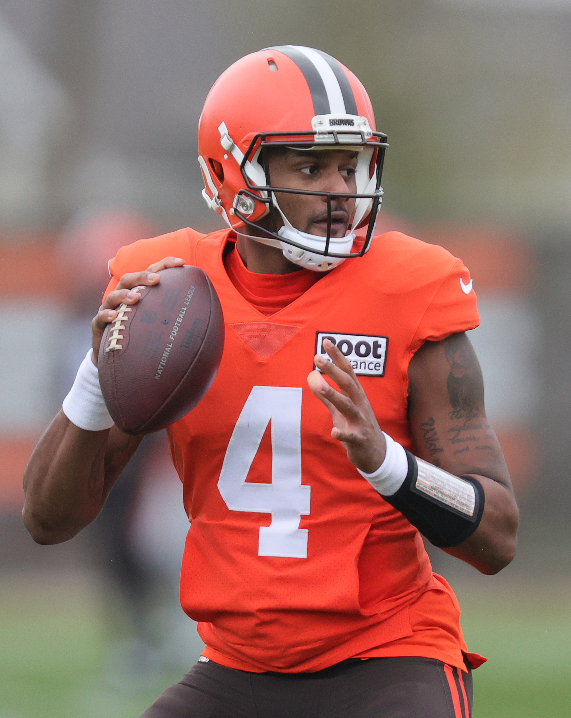 Deshaun Watson back in Browns facility in first step toward return