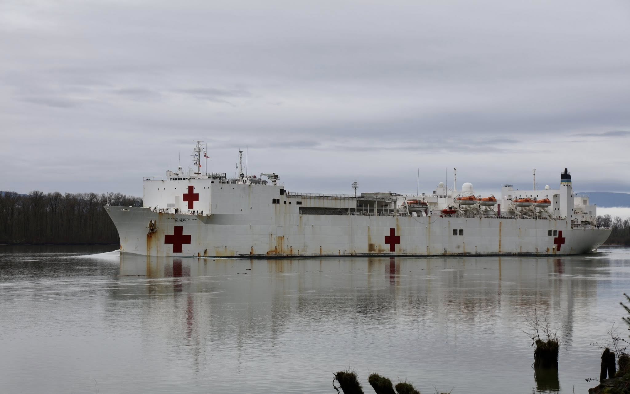 USNS Mercy, 1,000 bed floating hospital, arrives in Portland for ...