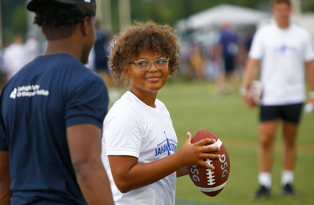 Jahan Dotson's football camp brings out the stars and lots of kids