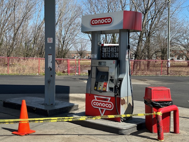 A New Jersey gas station sold contaminated fuel, causing drivers to collapse, officials said