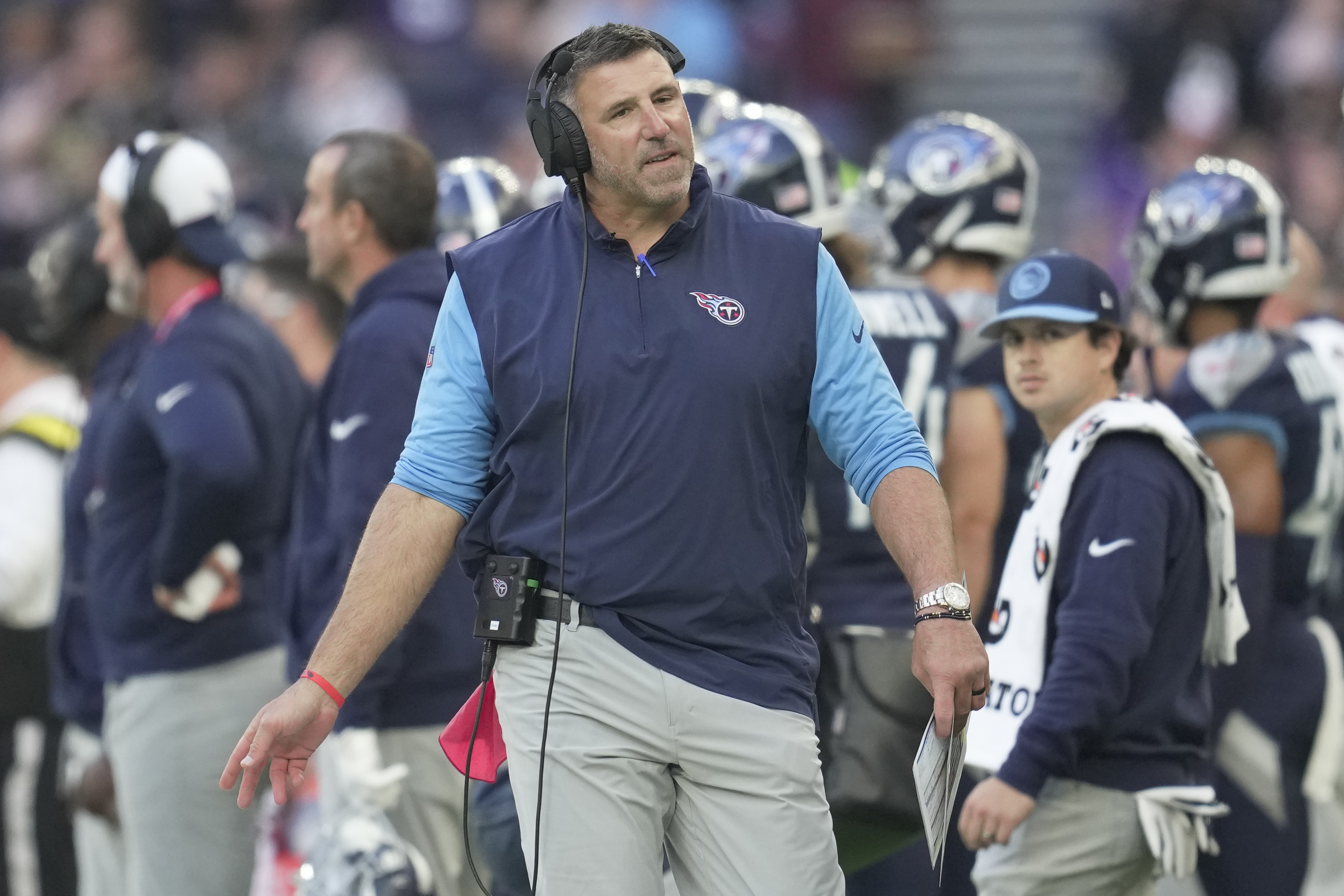 Browns hire Mike Vrabel, Akron native and former NFL Coach of the Year, as  a coaching and personnel consultant - cleveland.com