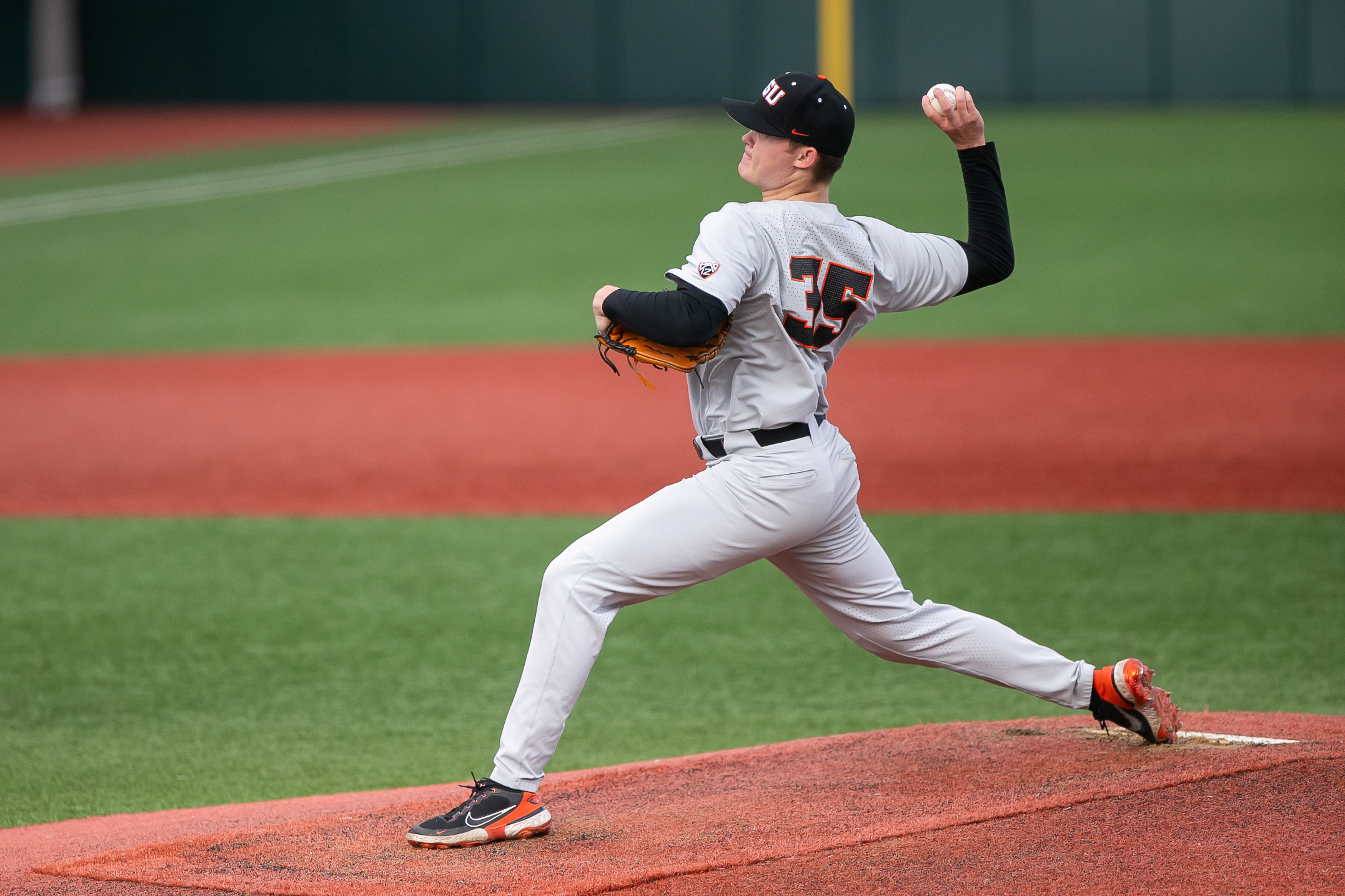 Oregon State Beavers vs. Vanderbilt in Corvallis Regional 