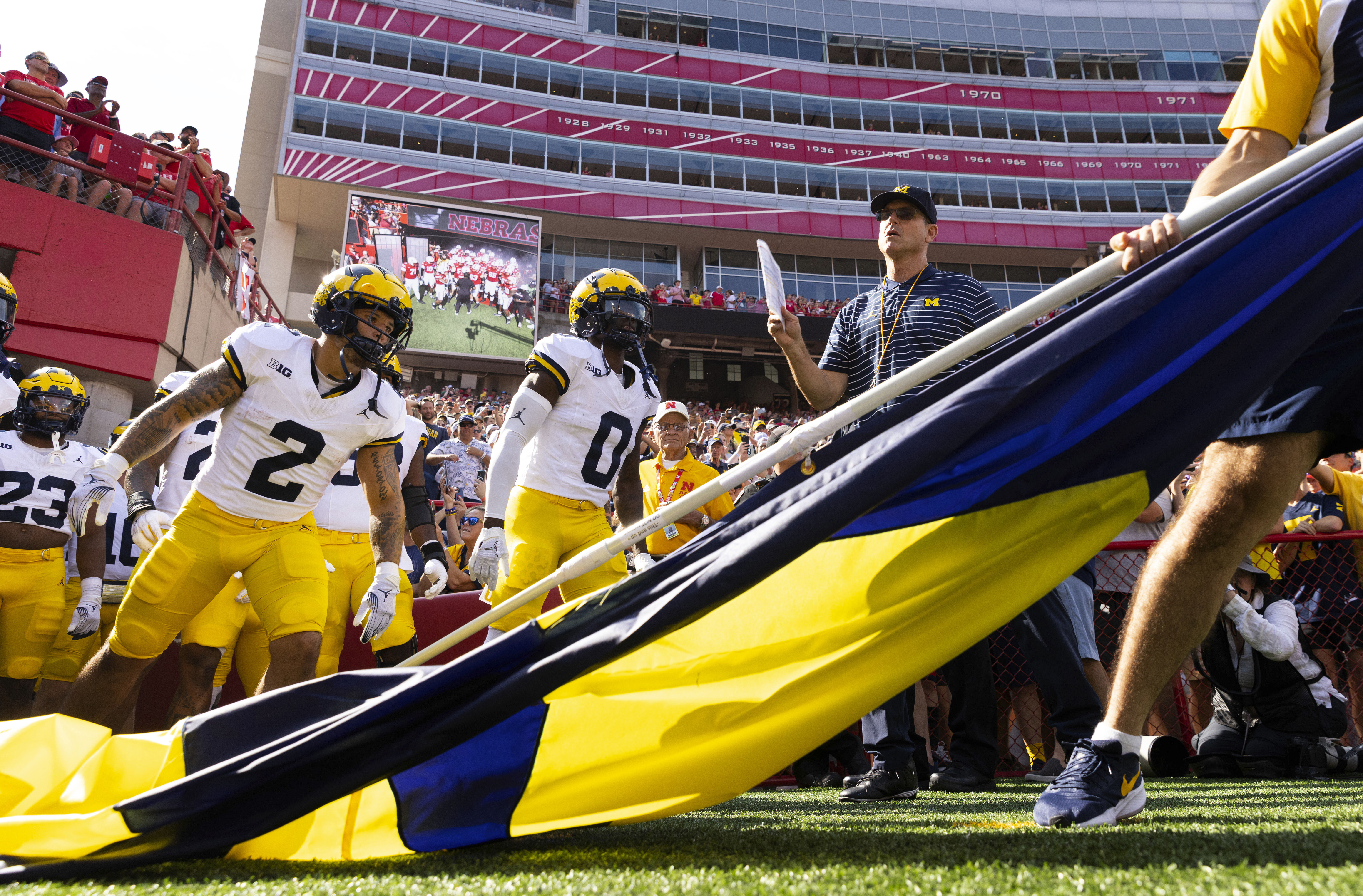 Michigan WR Roman Wilson's highlight reel TD catch leaves team in awe 